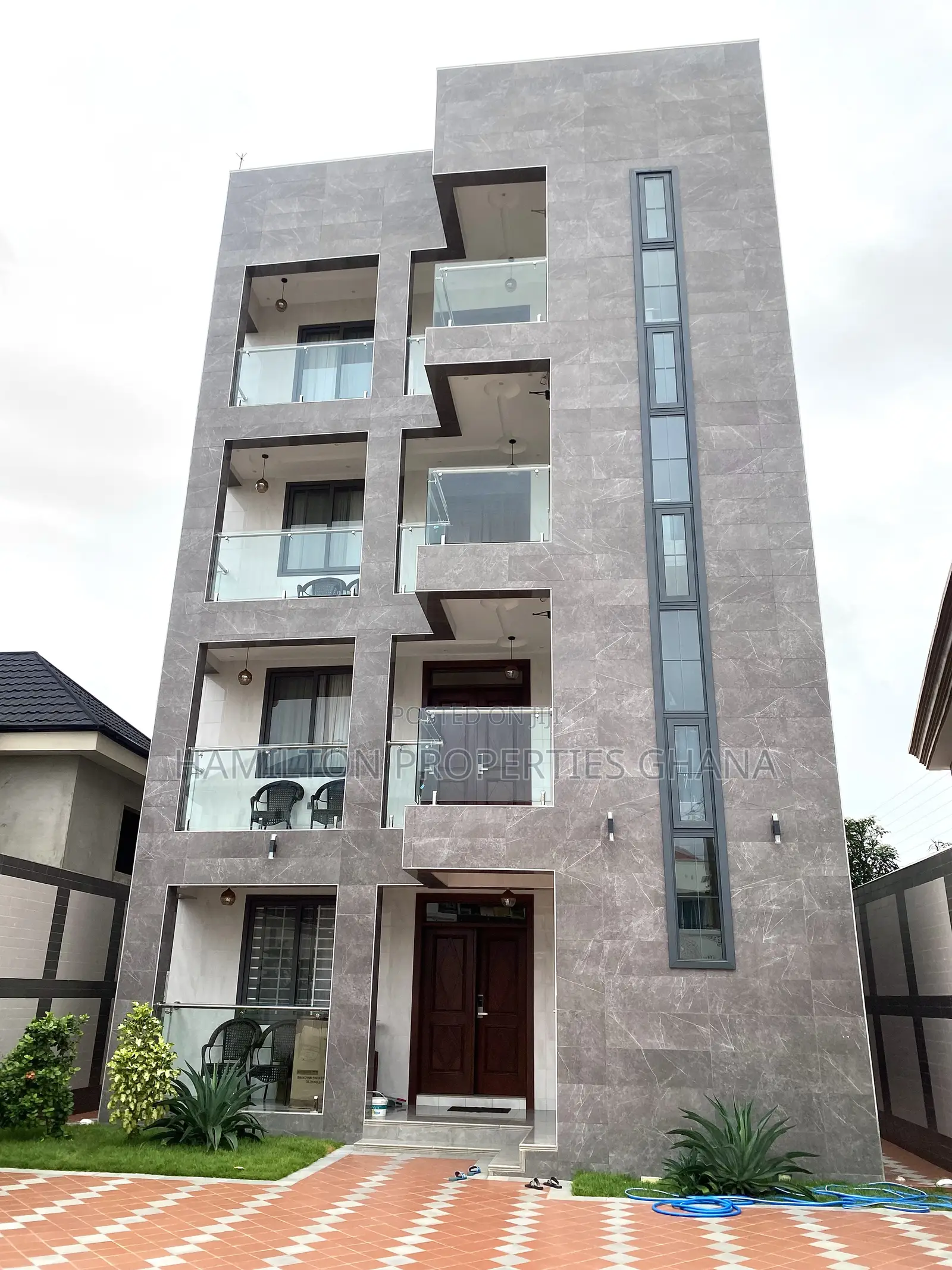 Furnished 3bdrm Apartment in Tse Addo, Tseaddo for rent