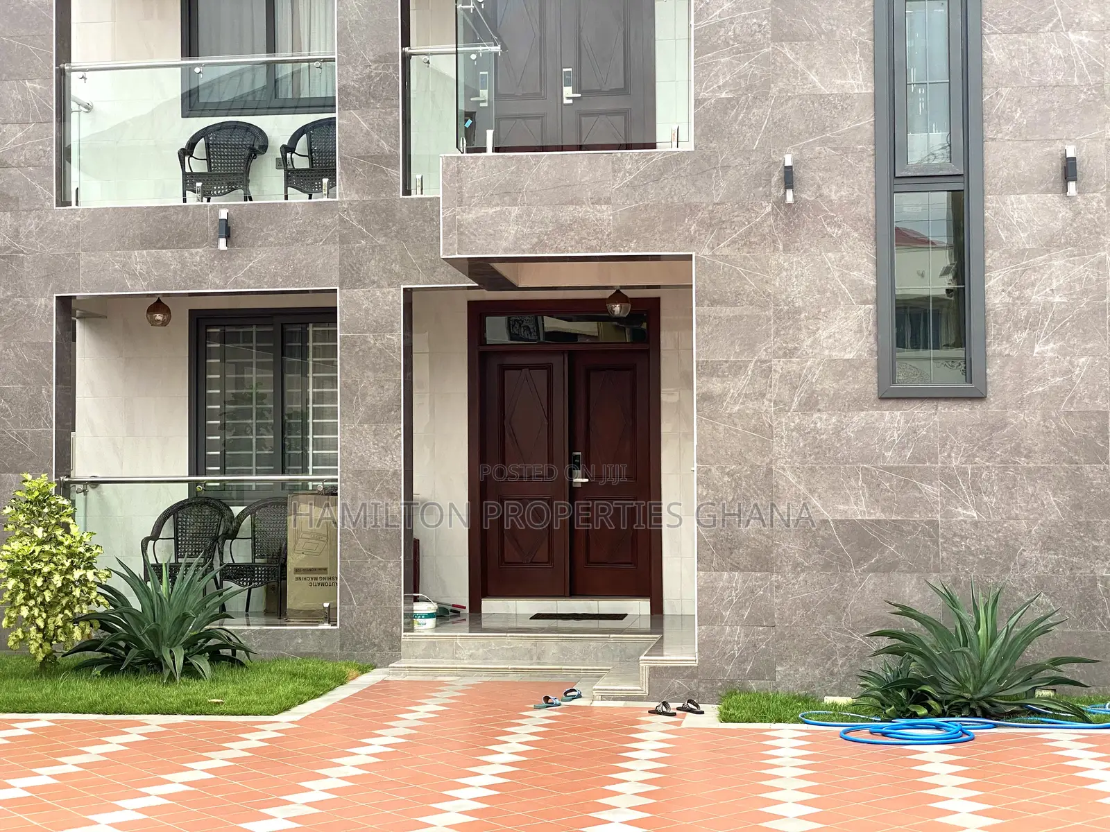 Furnished 3bdrm Apartment in Tse Addo, Tseaddo for rent