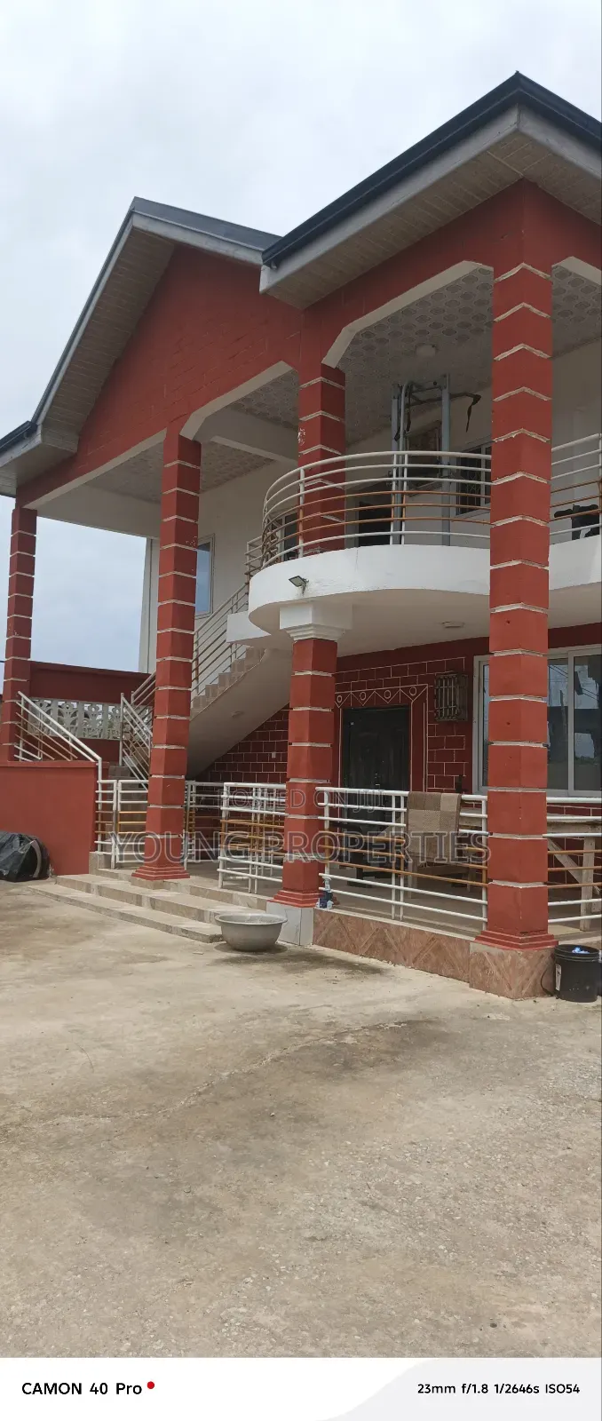 3bdrm Apartment in Amasaman Domeabra, Ga West Municipal for rent