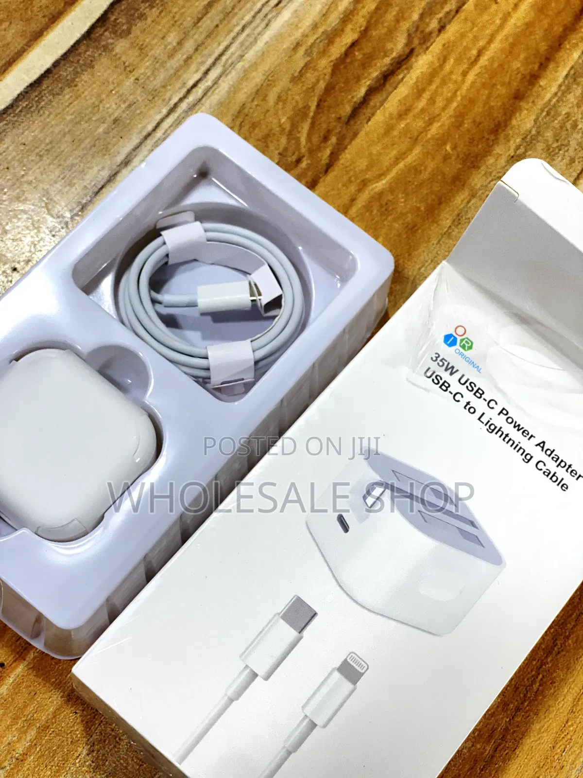 Apple 3 Pins Adapter