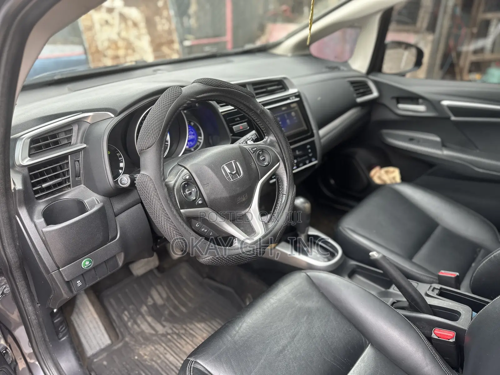 Honda Fit EX-L w/Navigation 4dr Hatchback (1.5L 4cyl CVT) 2015 Gray