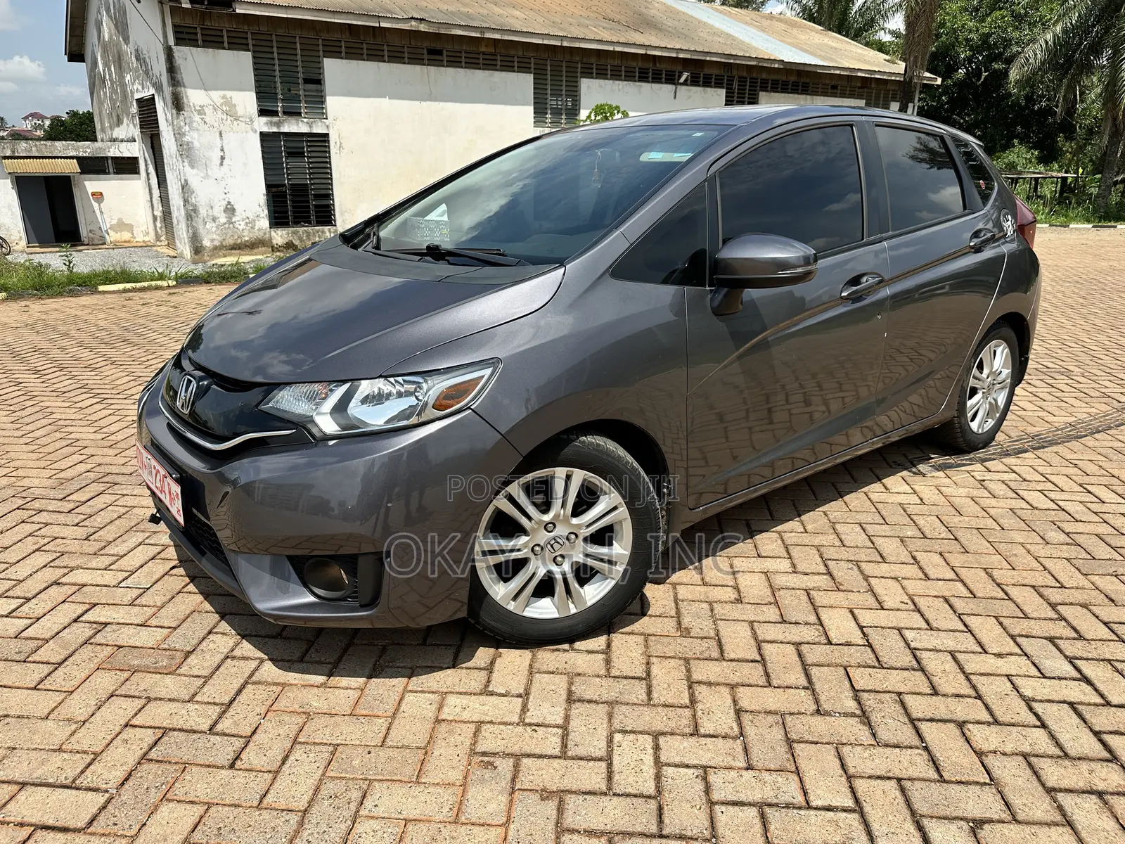 Honda Fit EX-L w/Navigation 4dr Hatchback (1.5L 4cyl CVT) 2015 Gray