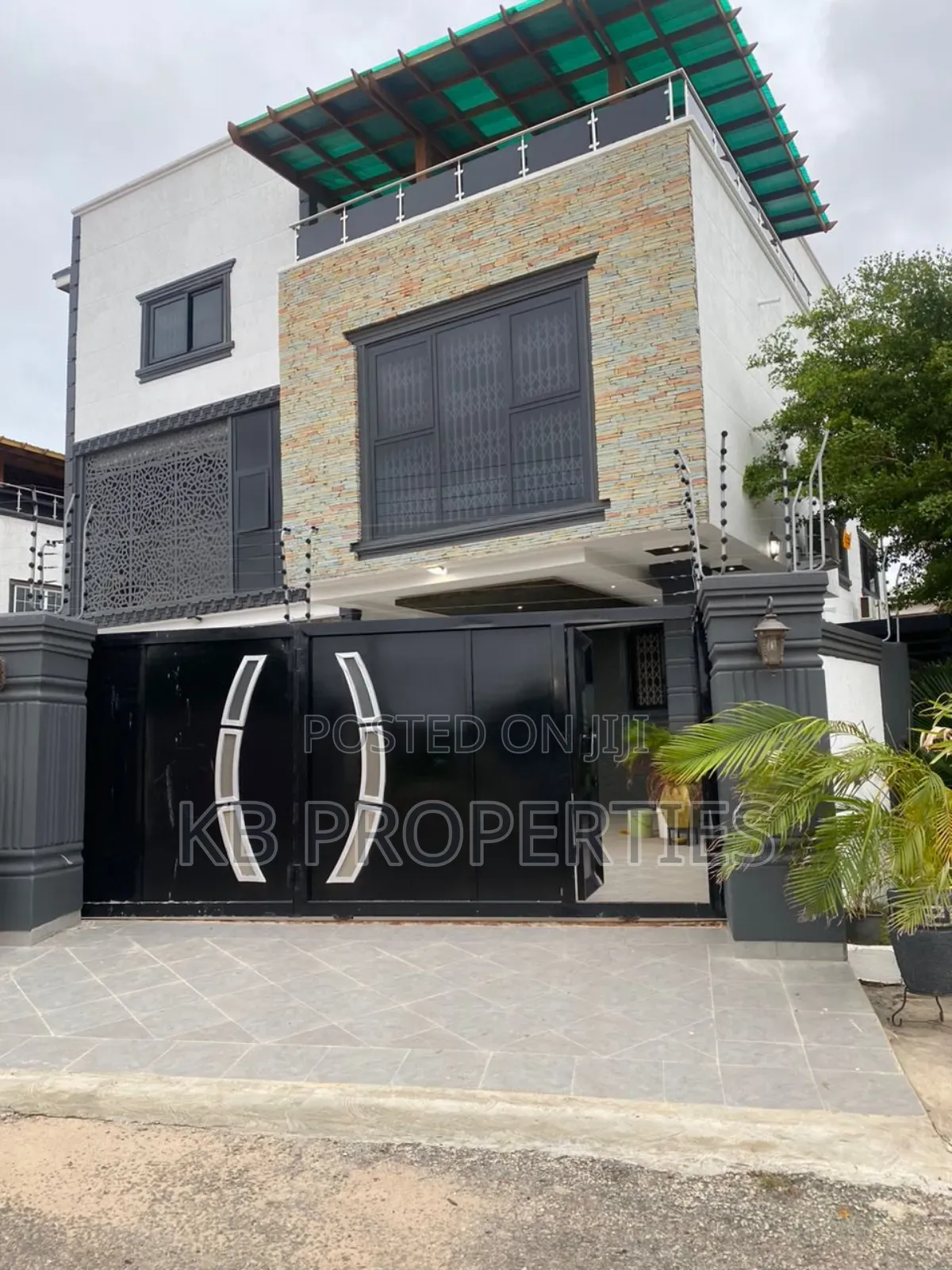 5bdrm House in Kb Properties, Spintex for rent