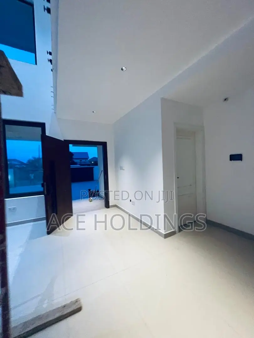 4bdrm House in Adjiringanor, Adjiriganor for sale
