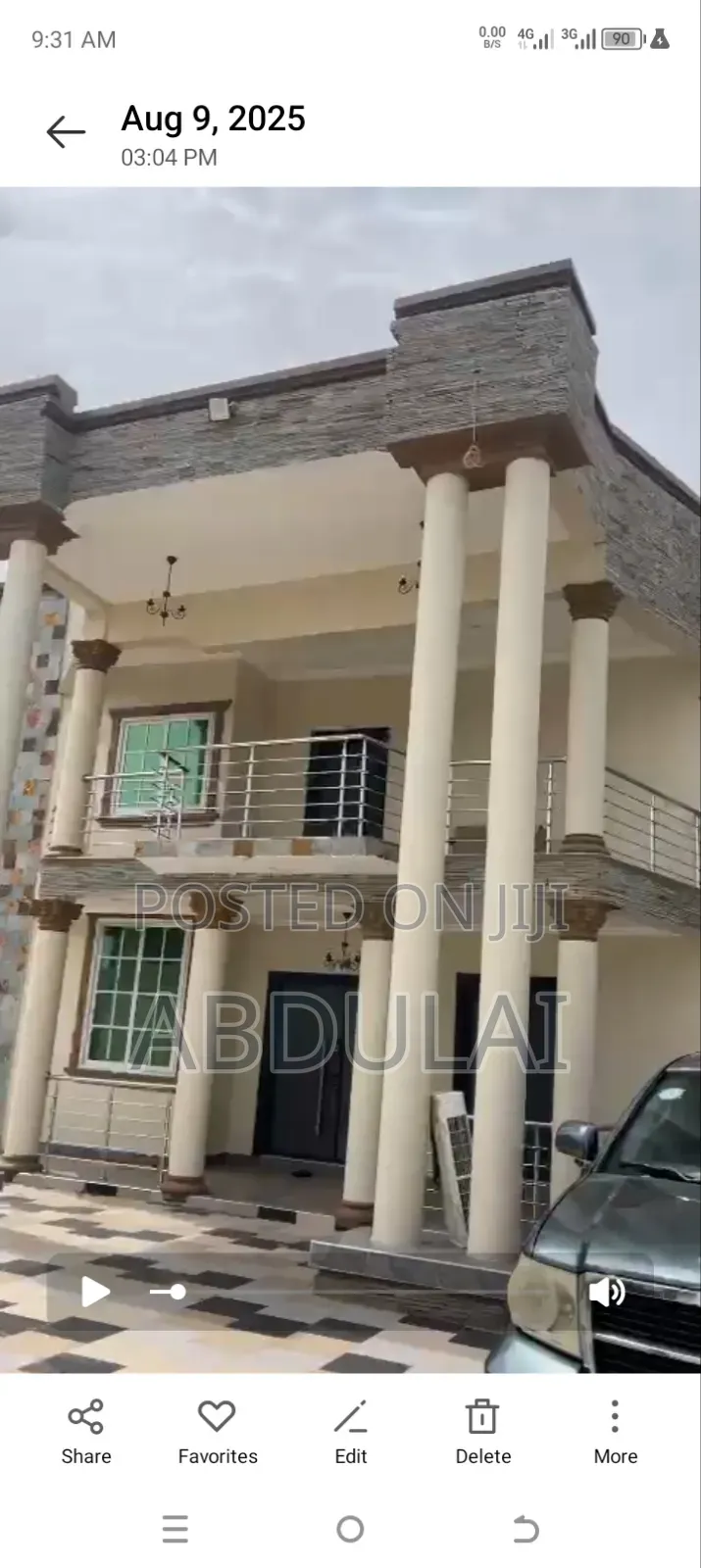 4bdrm Duplex in Abu Abdulai Property, Ashomang Estate for sale