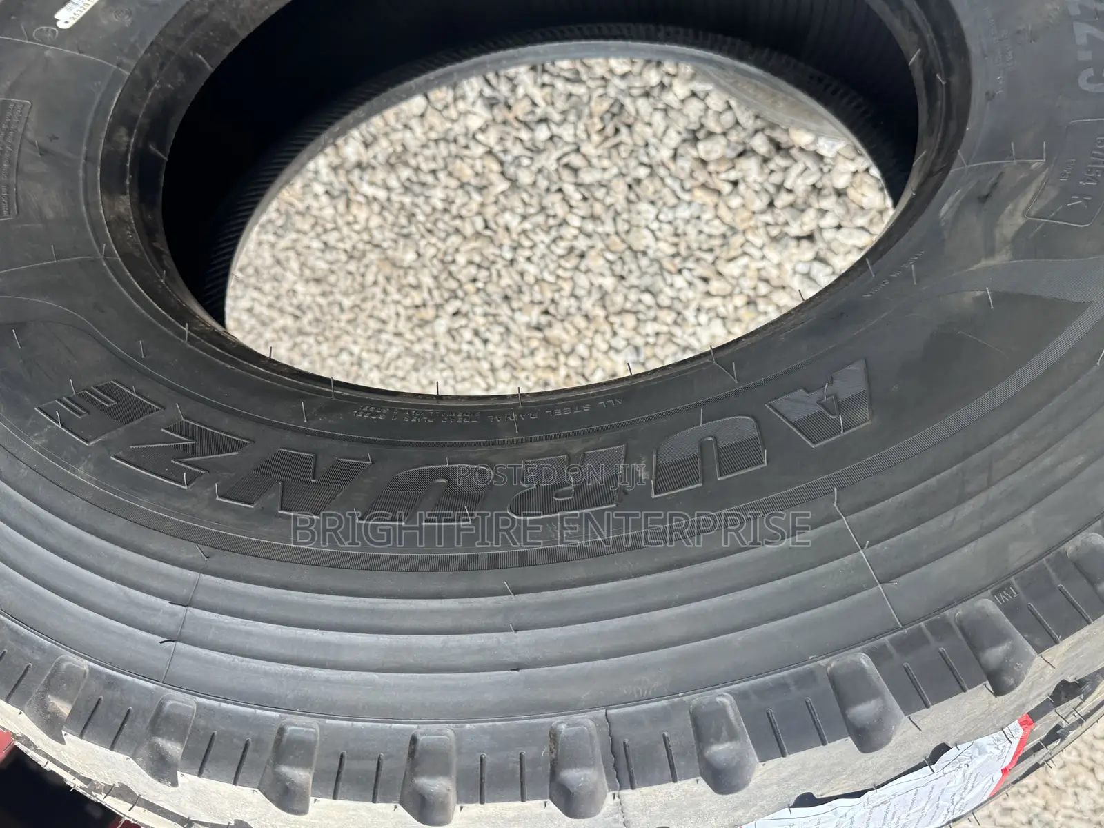 315/80r22.5 Aurunze