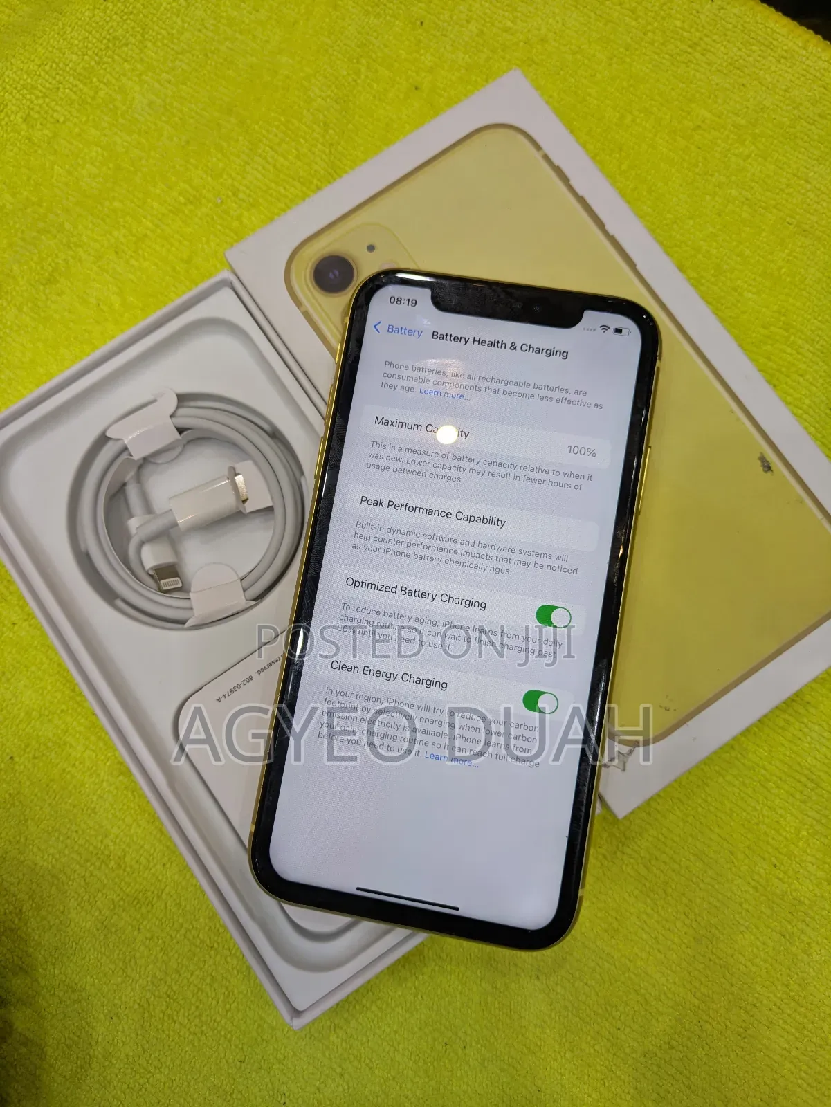 New Apple iPhone 11 64 GB Yellow