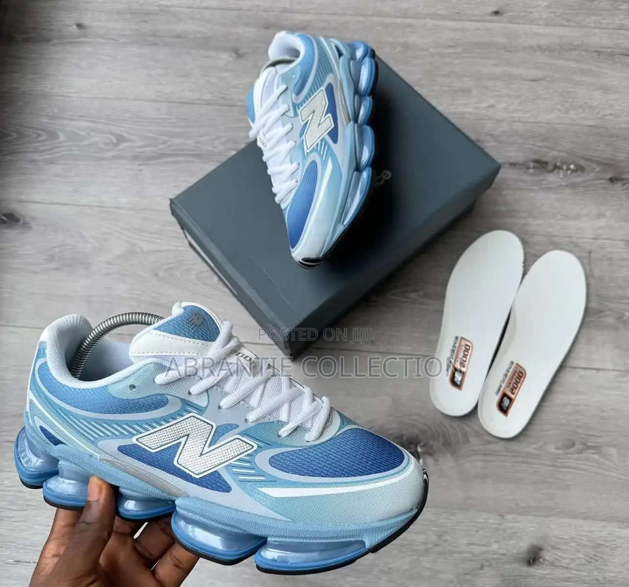 New Balance 2000 Blue/White
