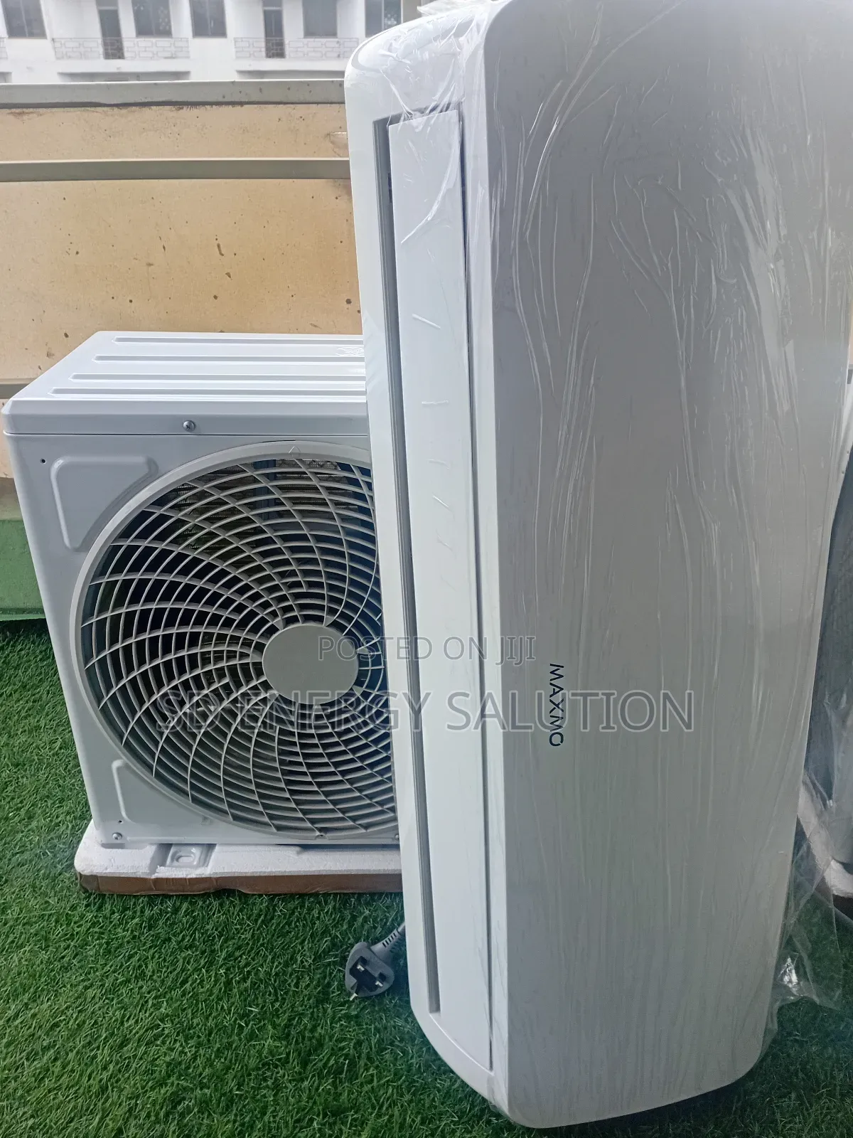 A Sturdy 1.5hp Split System Maxmo Air Conditioner