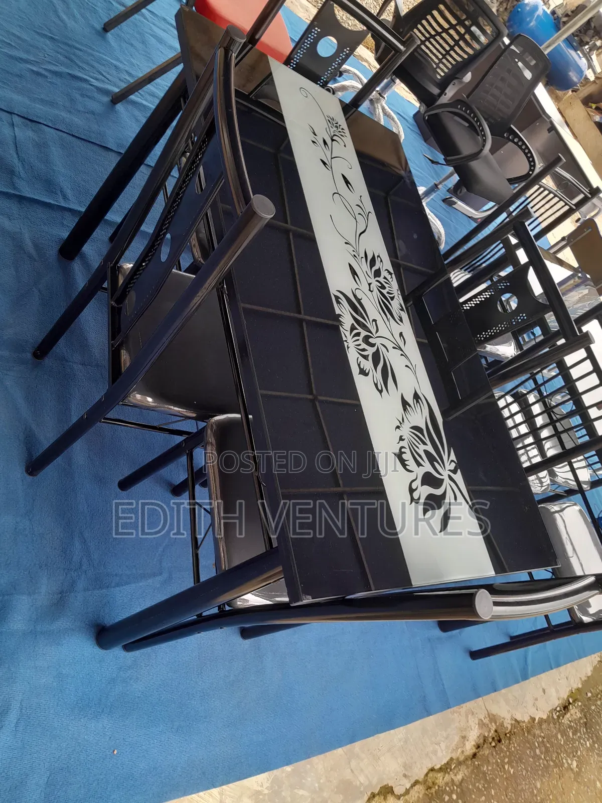 Scany Dining Set