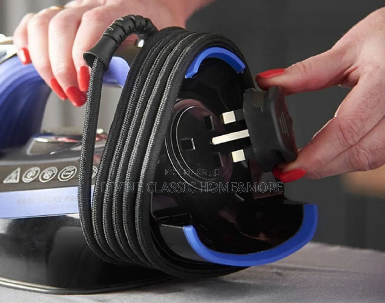 Russell Hobbs Easy Store Pro Plug Wind Steam Iron