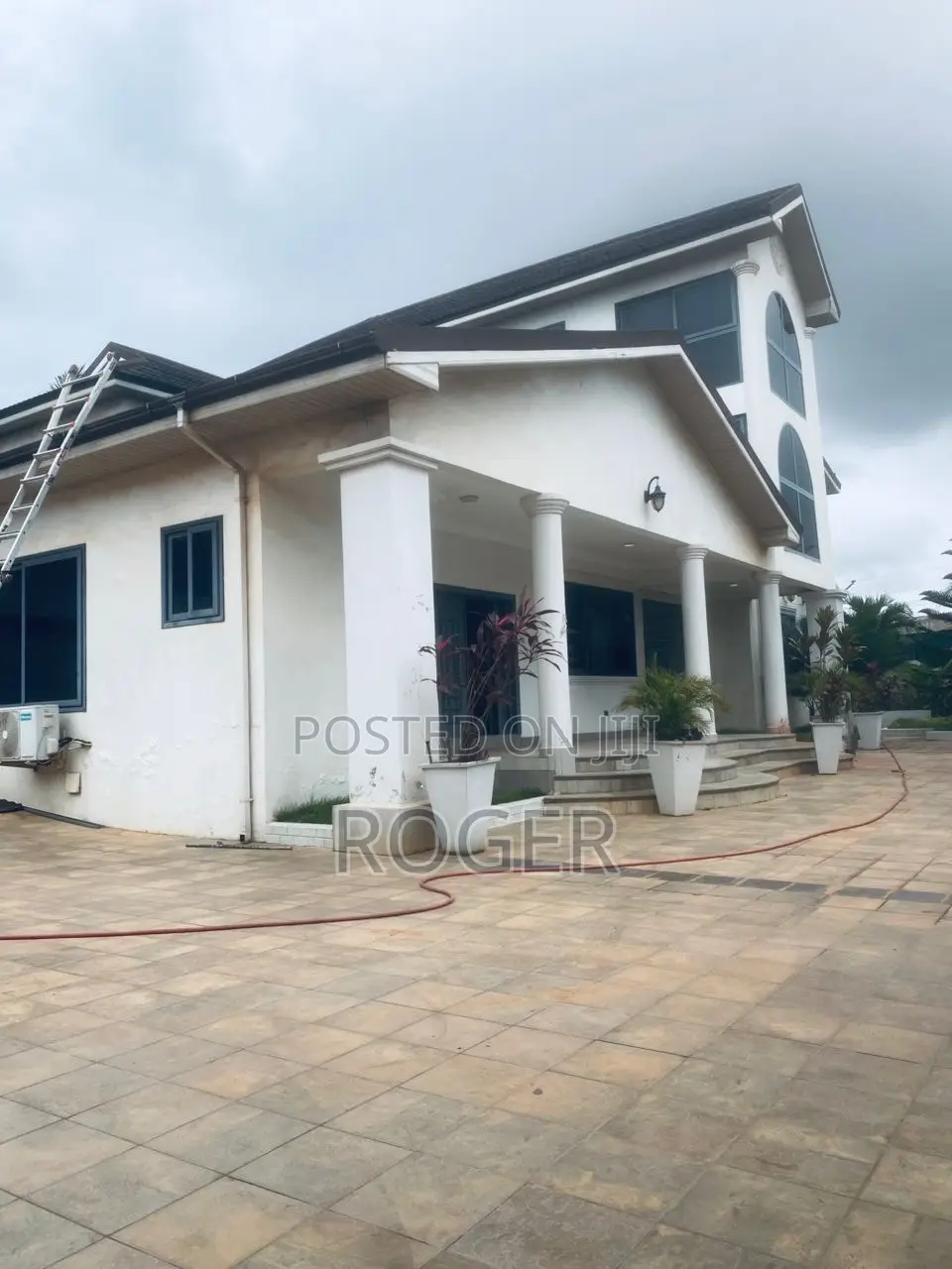 7bdrm House in Ofankor Barrier, Achimota for sale