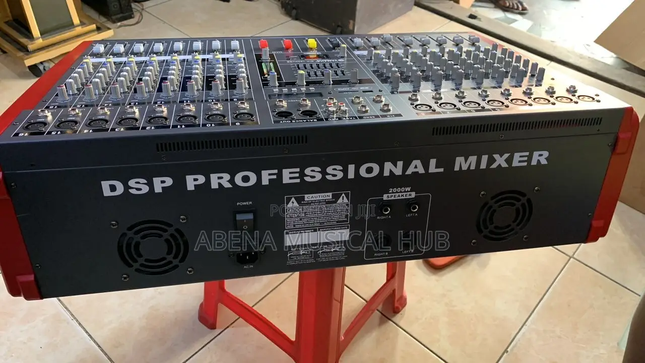 Yamaha Bix 16 Channel Power Mixer