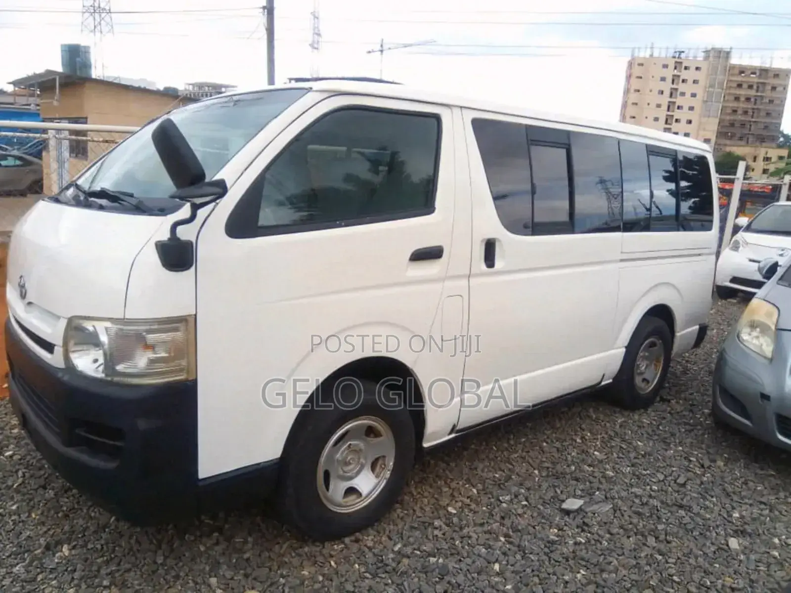 Toyota HiAce 2010 White