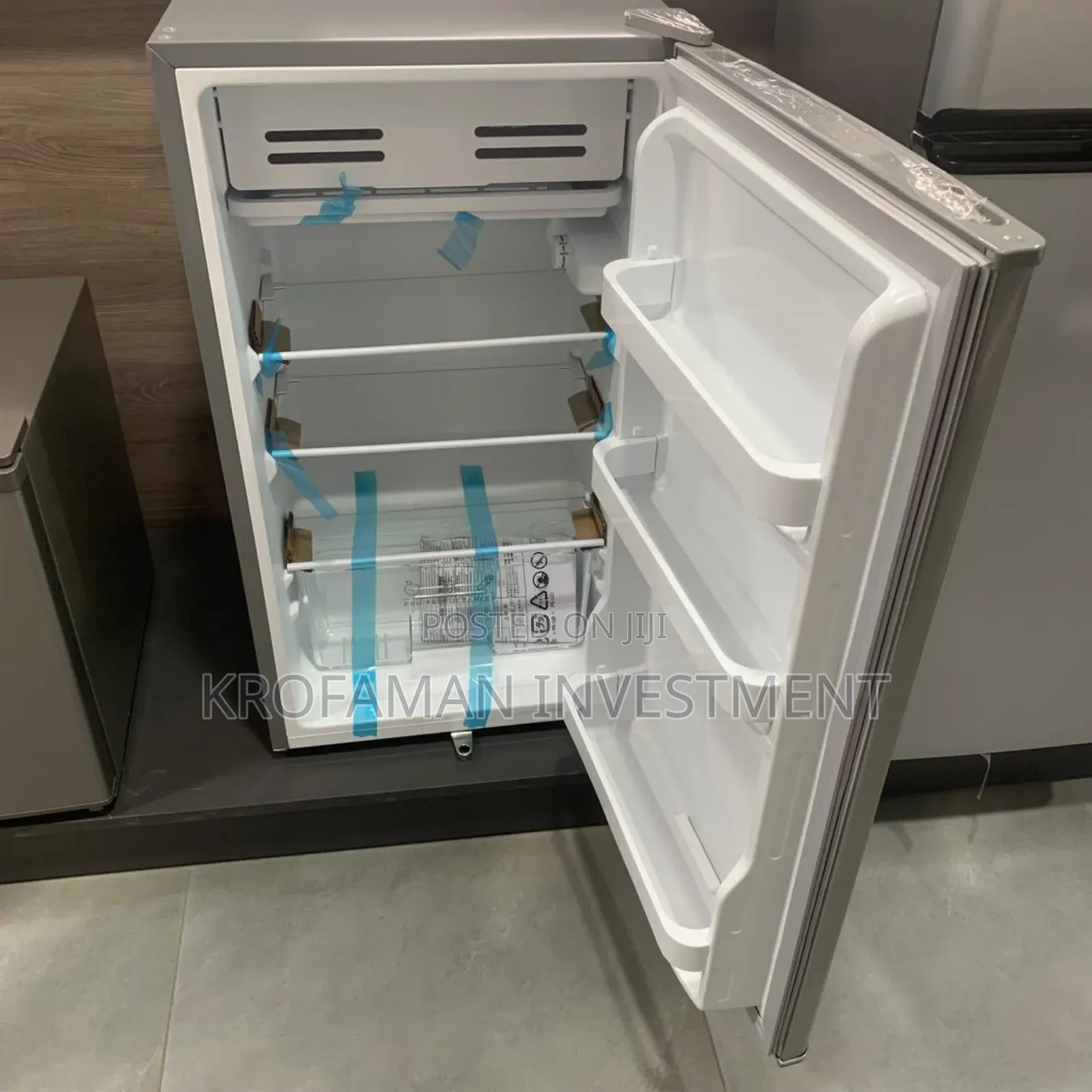 Sigma Single Door Table Top 93litres STF-90