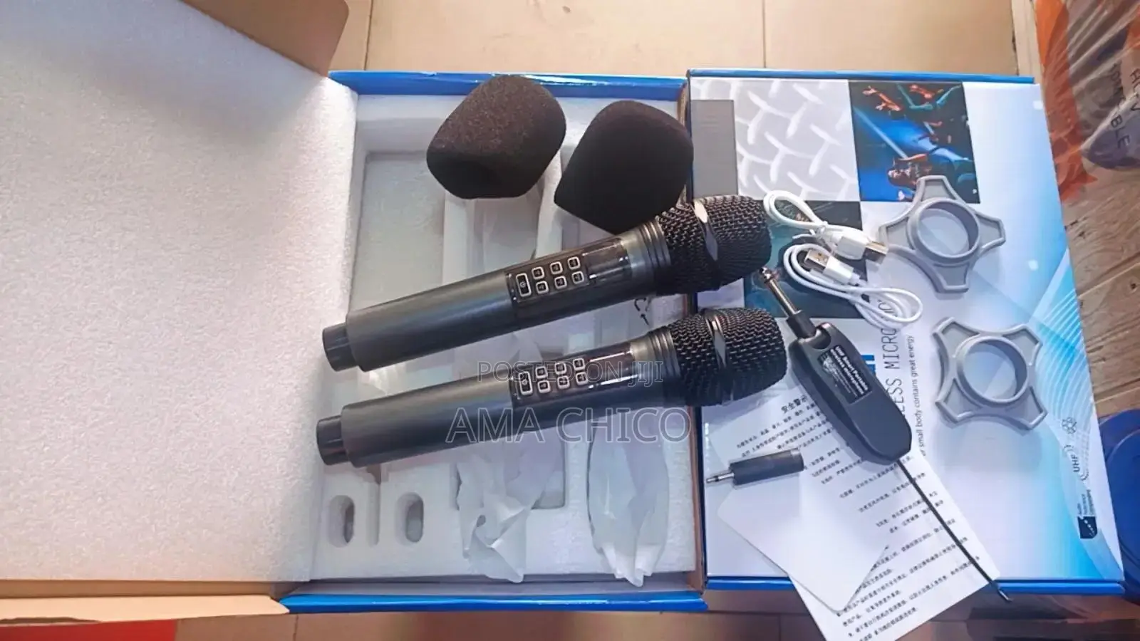 Professional Universal Wireless Microphone (Handheld)
