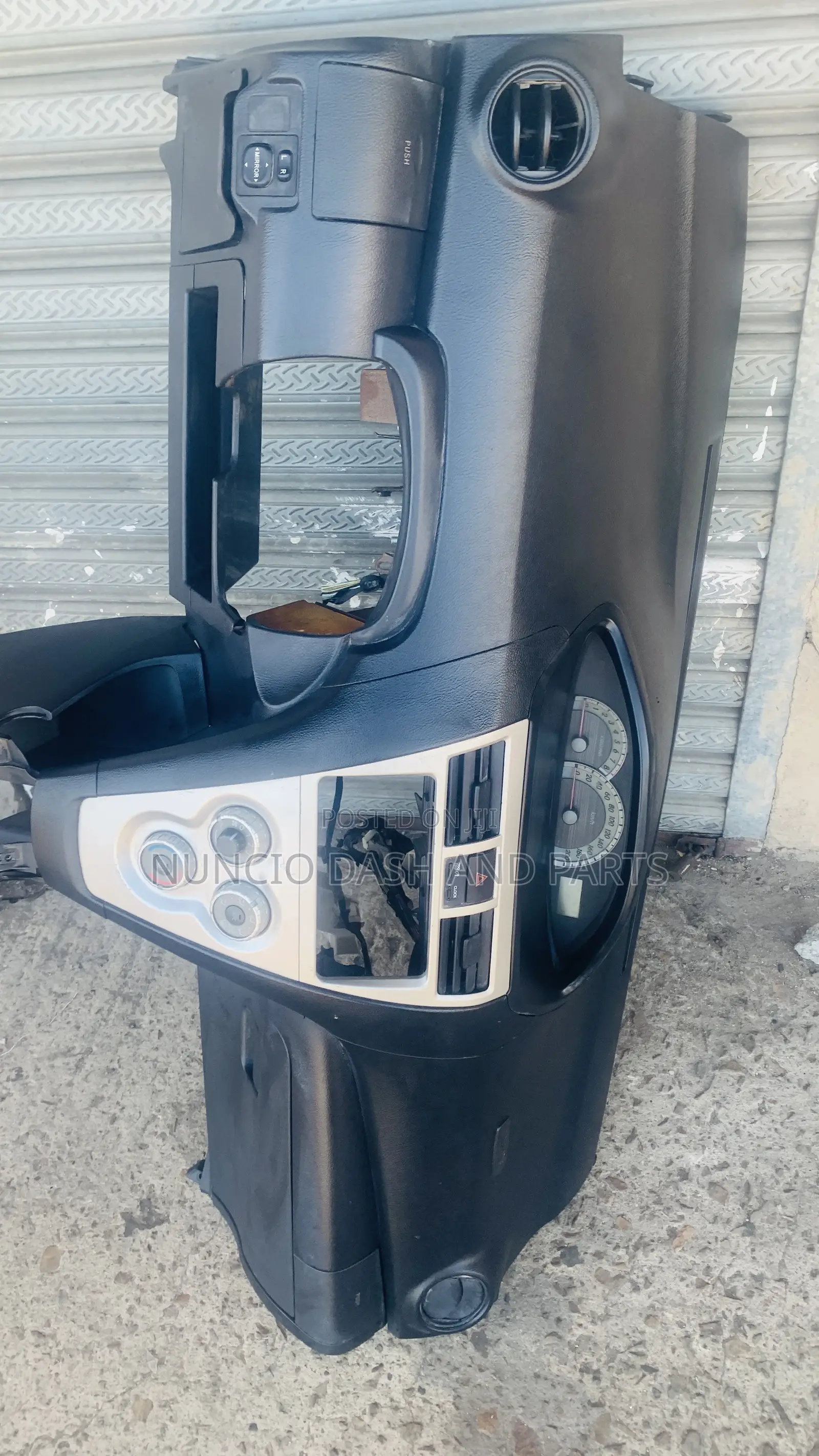 Toyota Yaris Belta 2010 Dash Board Complete Left