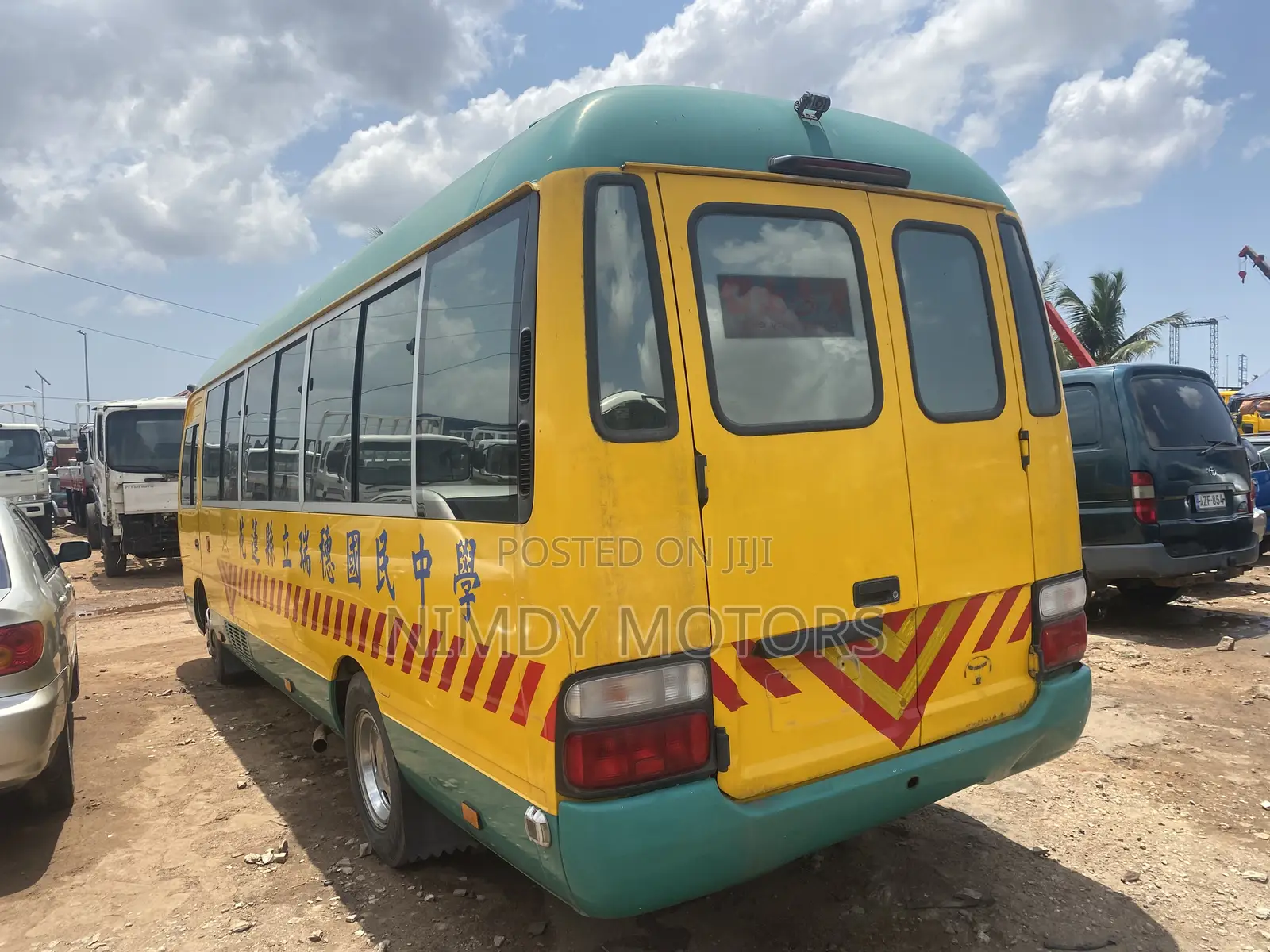 Toyota Coaster 2014 Yellow