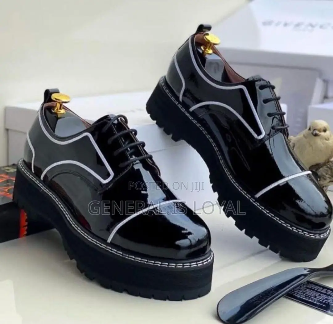 Givenchy Men Classic Shoe
