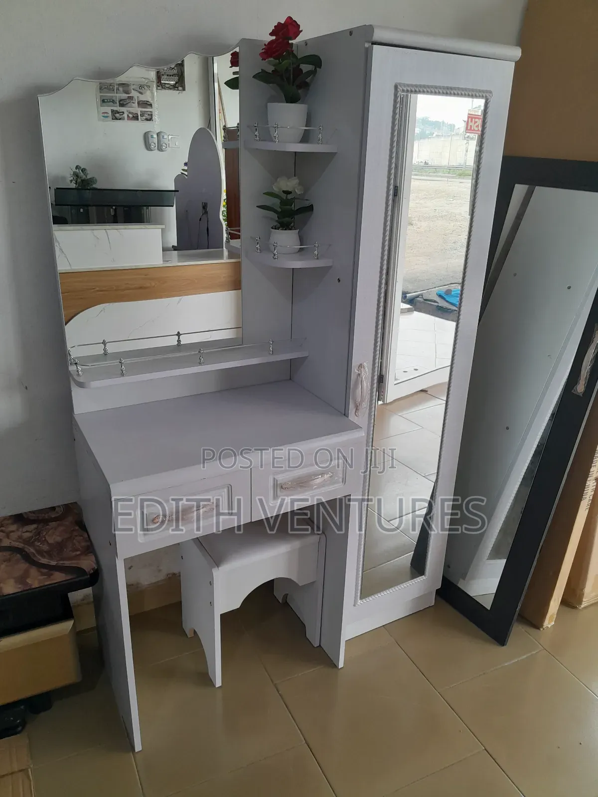 Bille Dressing Mirror