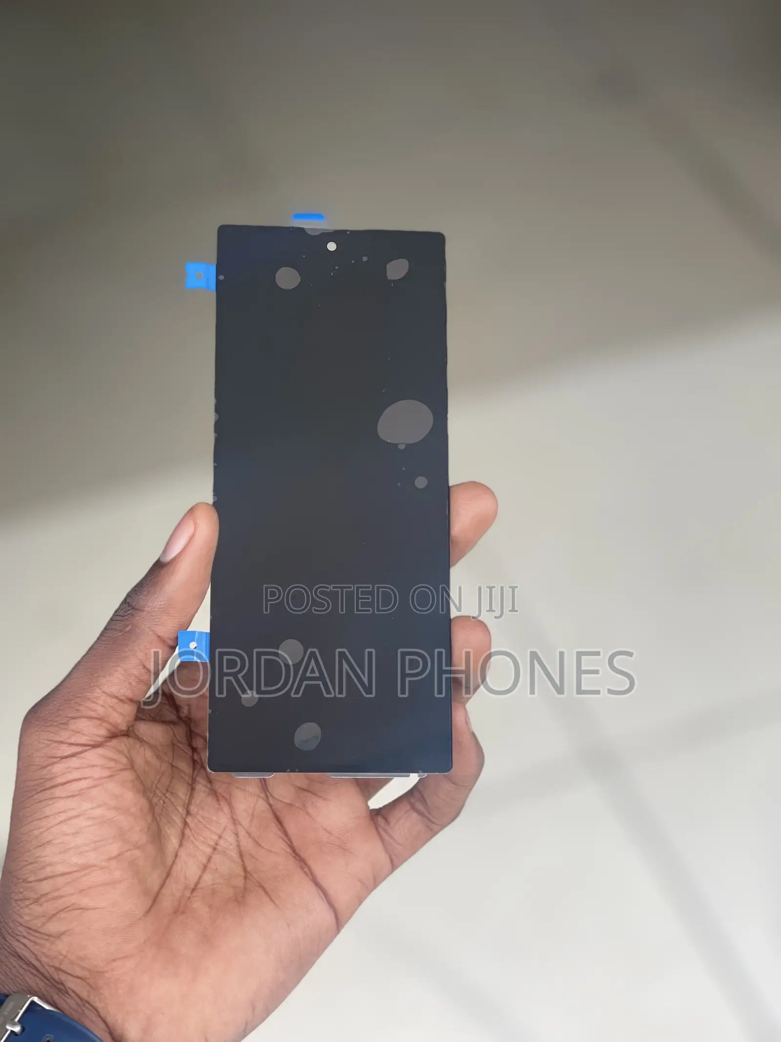 Galaxy Z Fold 6 Front Screen
