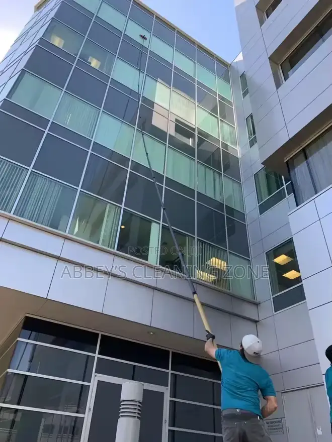 Glass Building Cleaning