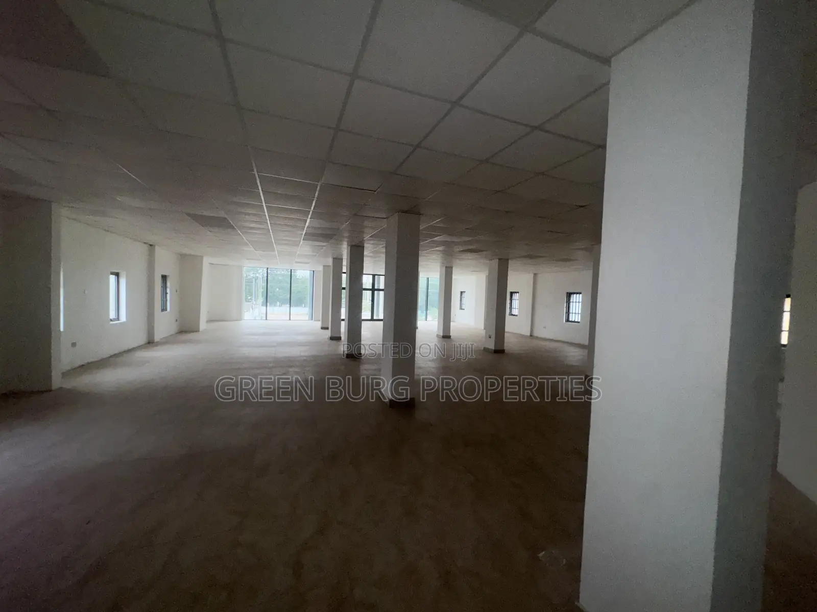 13bdrm Apartment in Green, East Legon for rent