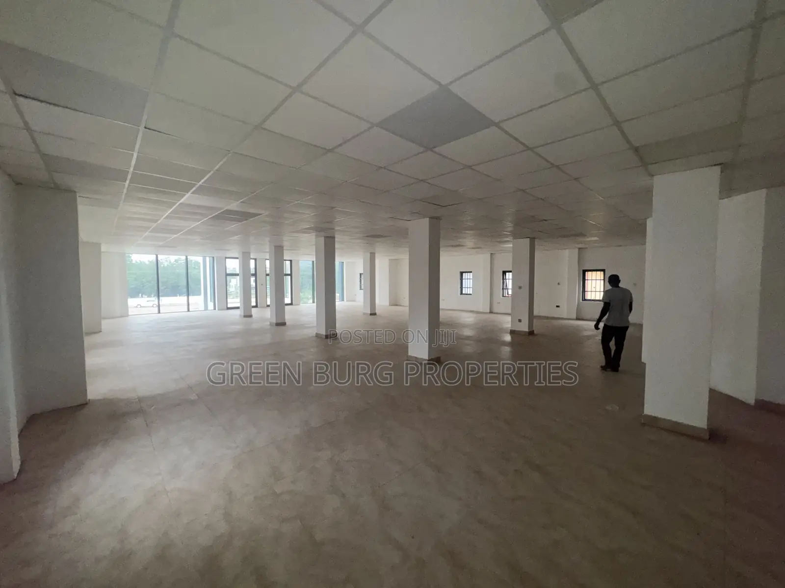 13bdrm Apartment in Green, East Legon for rent