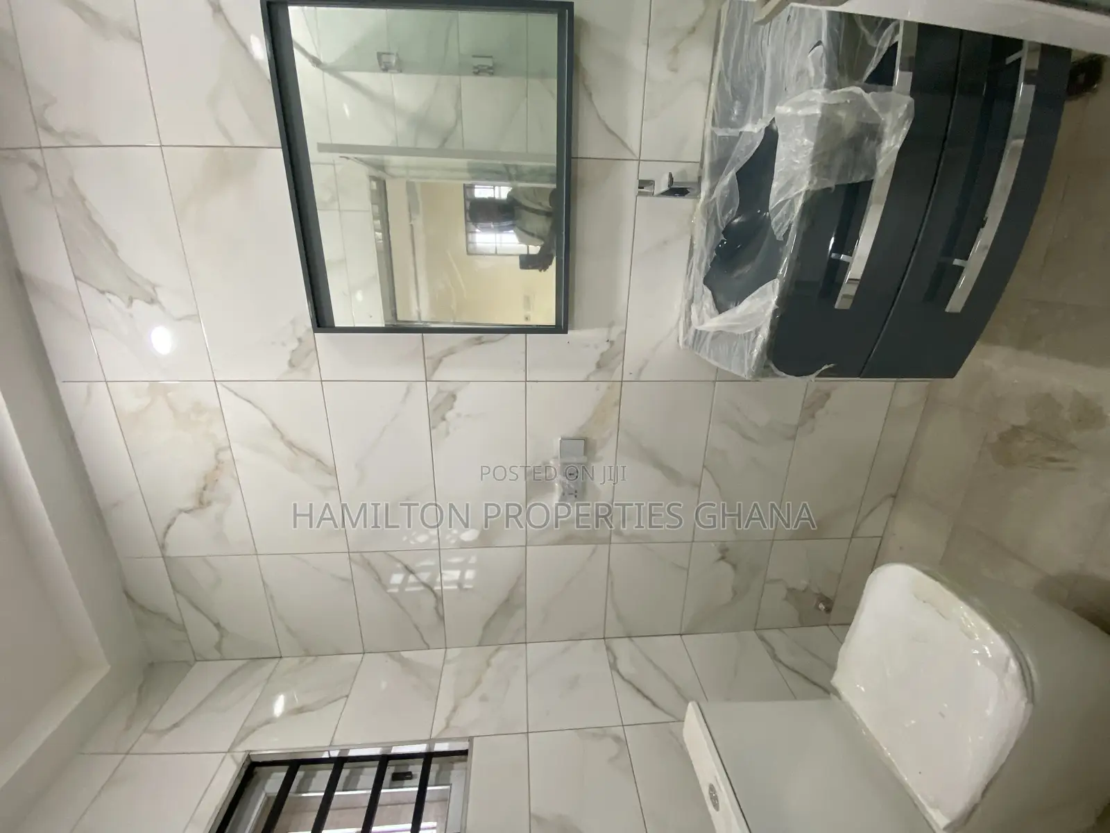 2bdrm Apartment in American House, East Legon for rent