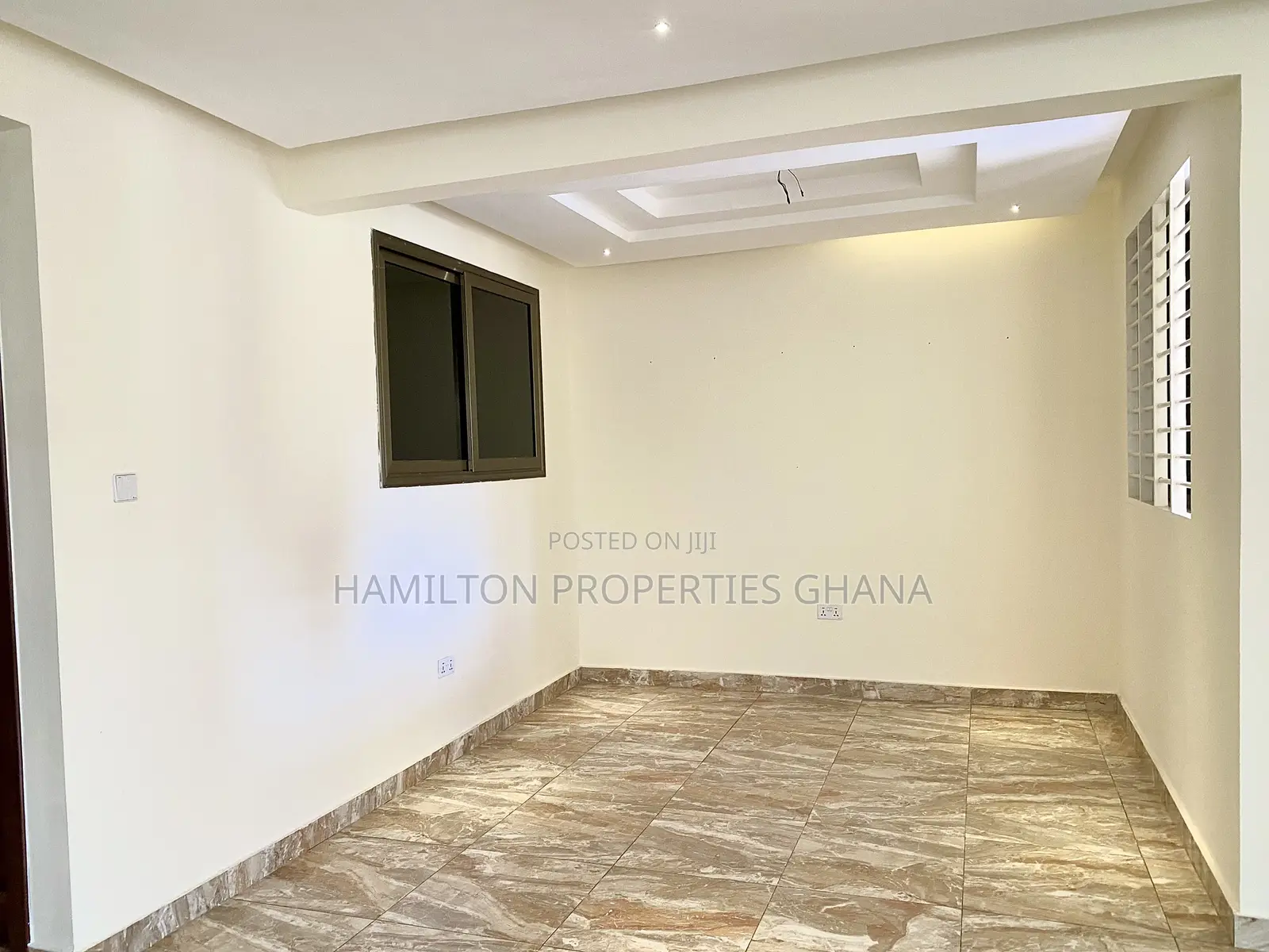 3bdrm Apartment in American House, East Legon for rent