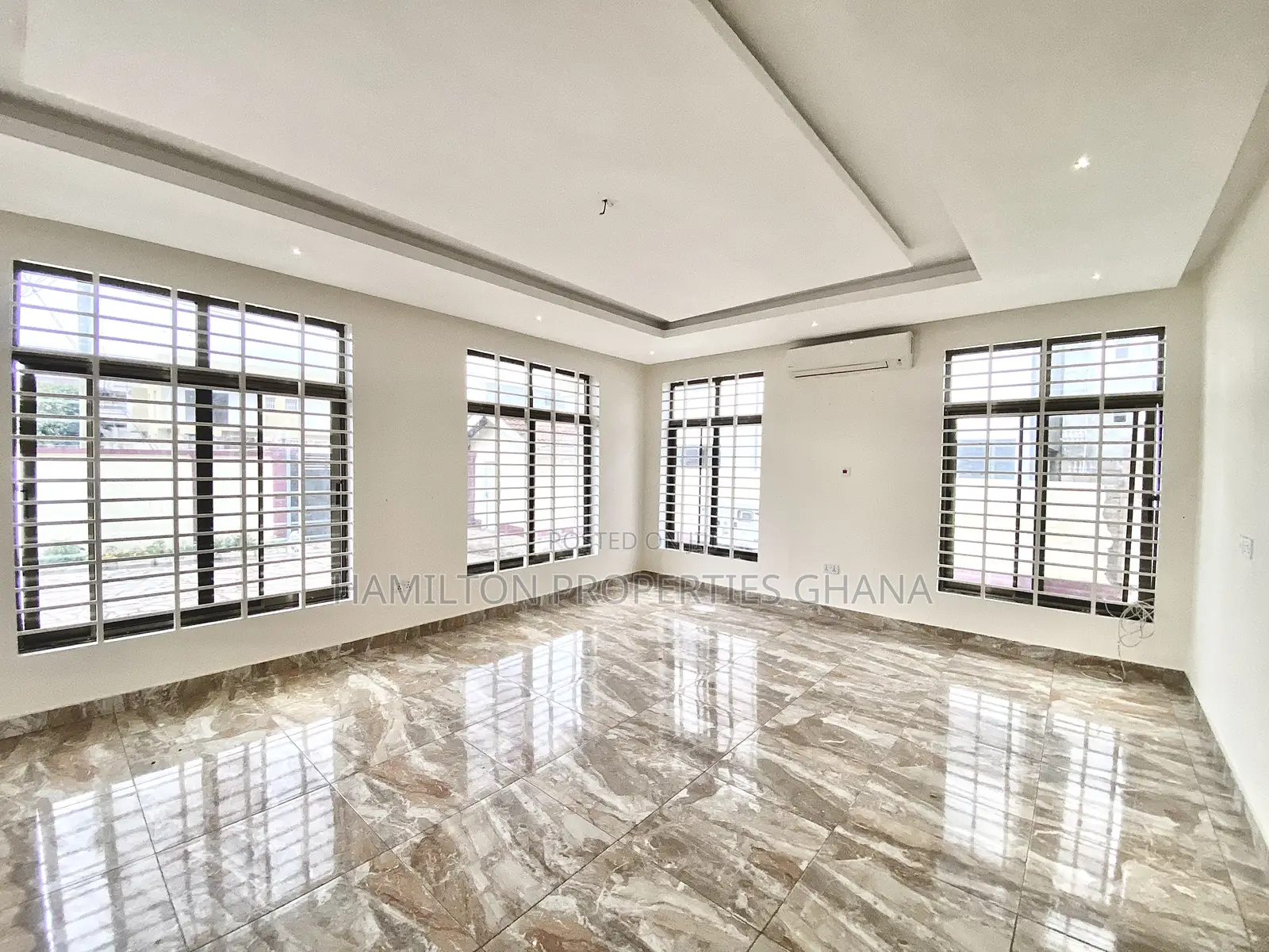 3bdrm Apartment in American House, East Legon for rent
