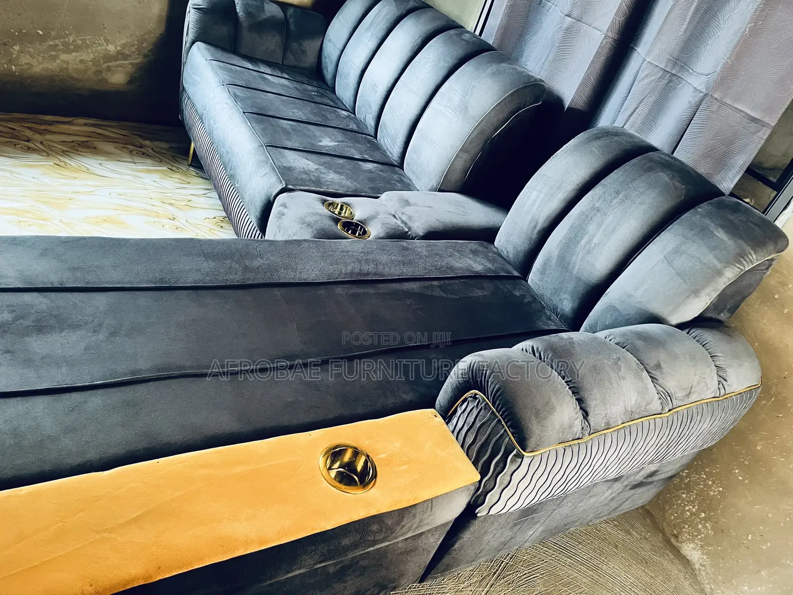 Modern Sectional Sofa Chair