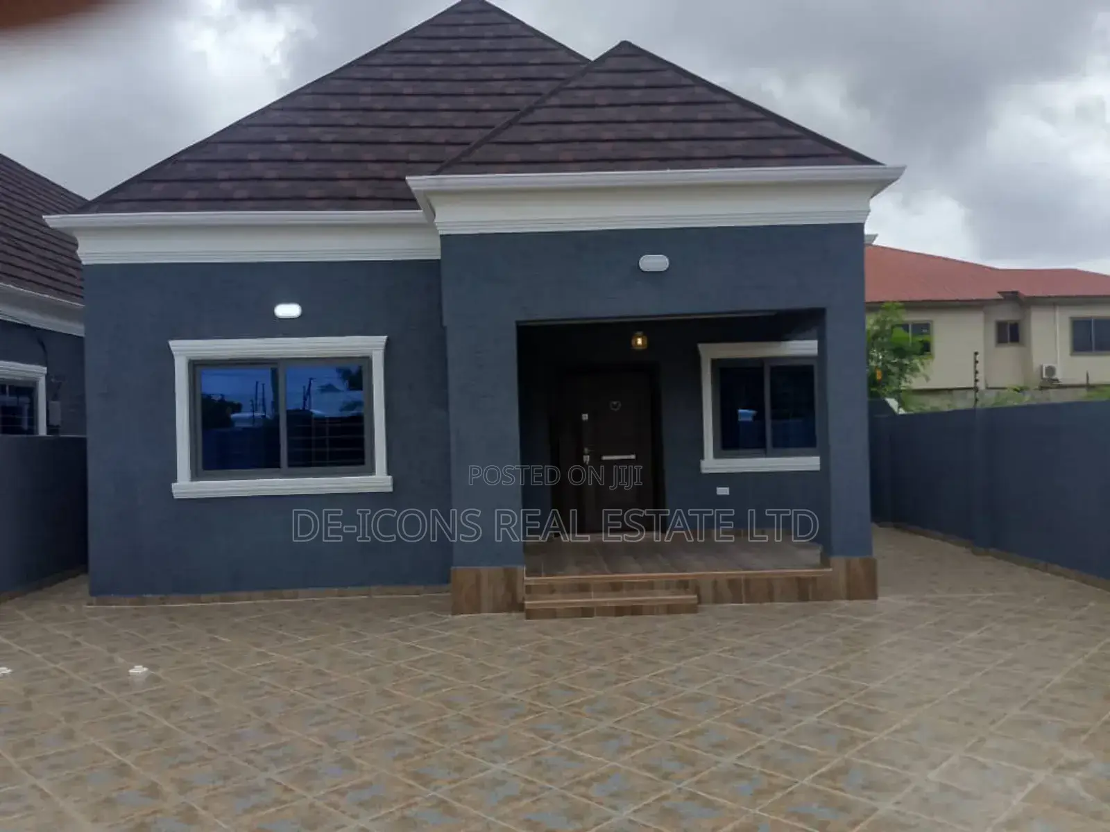 2bdrm House in De-Icons Real Estate, Awutu Senya East Municipal