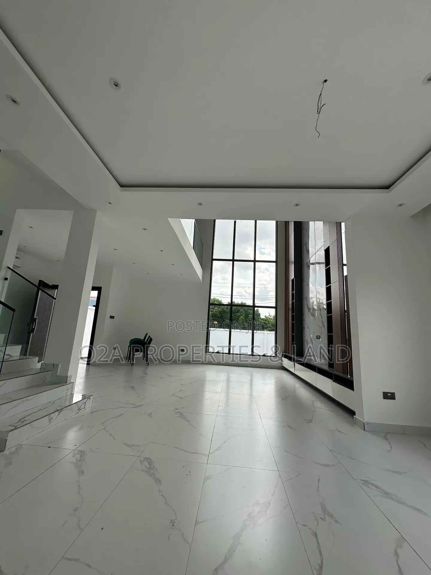 4bdrm House in Ashaley Botwe, Lake Side Estate for sale