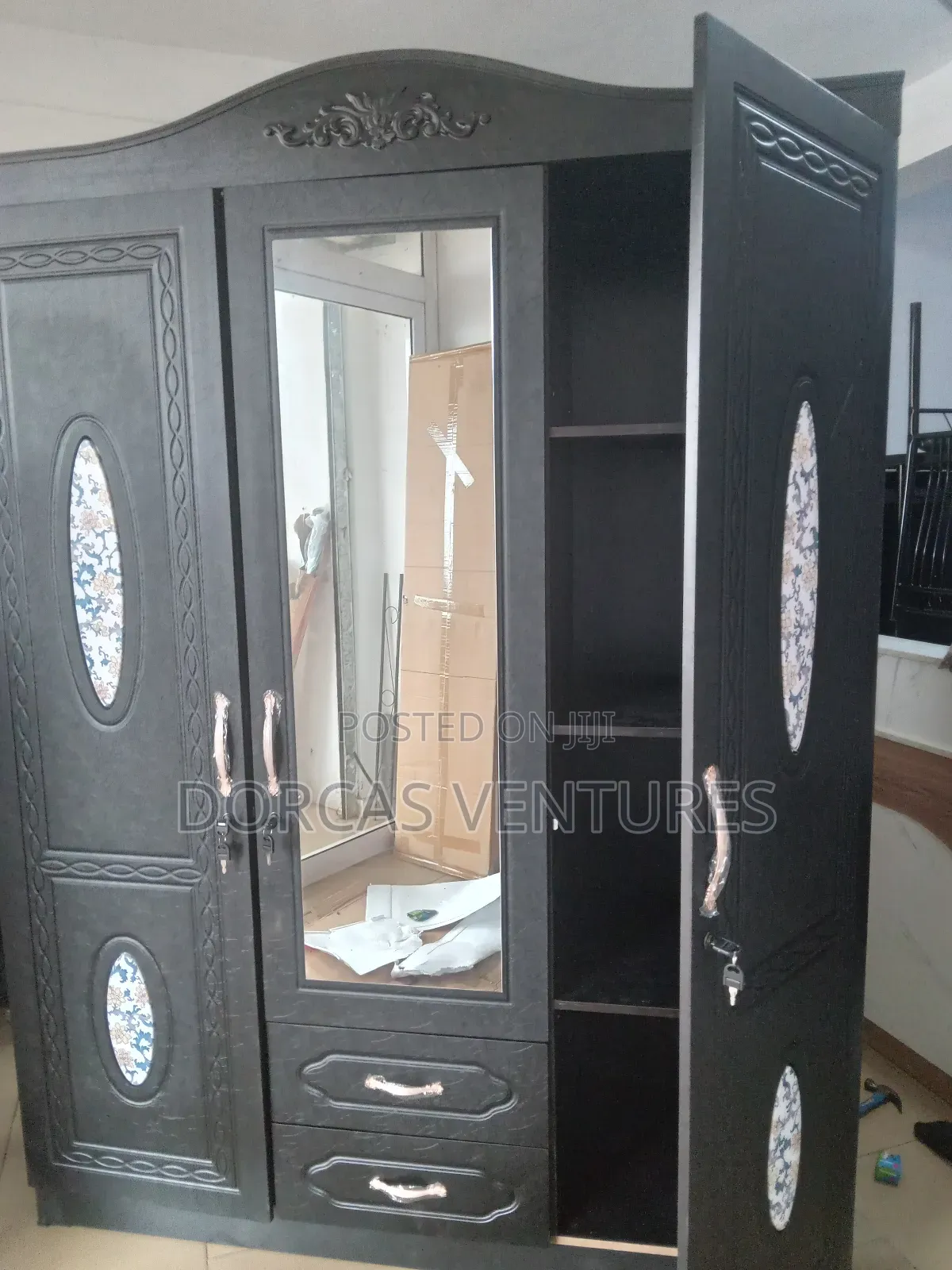Halfxo Swivel Wardrobe