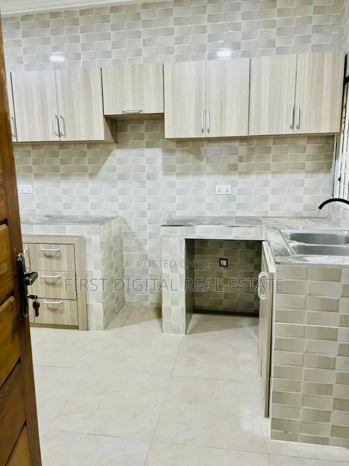 2 Bedroom Apartment for Rent at Tuba Junction
