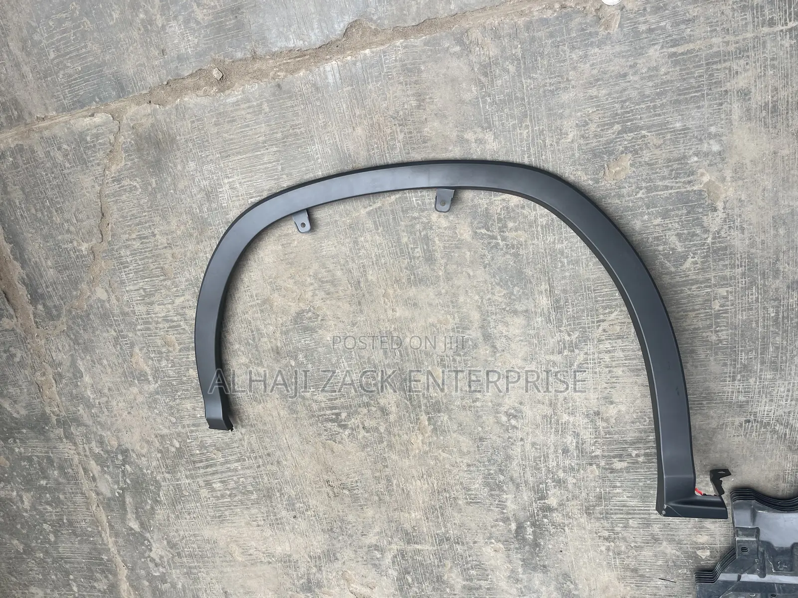 Lexus Rx 350 Fender Moulding