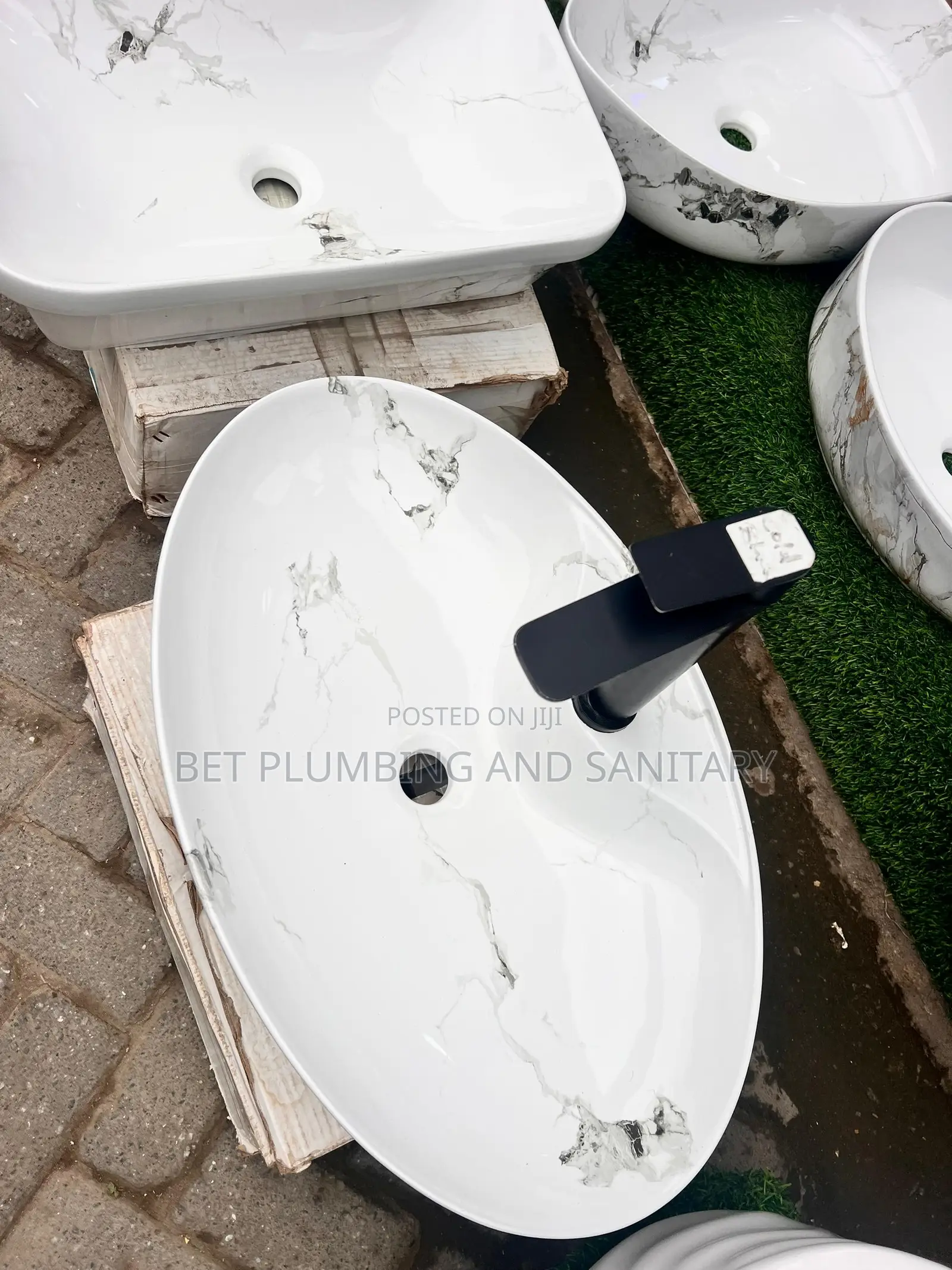 Italian Vanity Basin With Black Tap_complete_pedicure Basin