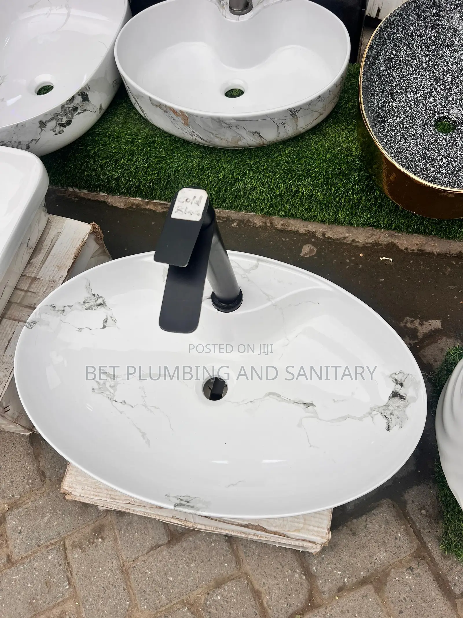Italian Vanity Basin With Black Tap_complete_pedicure Basin