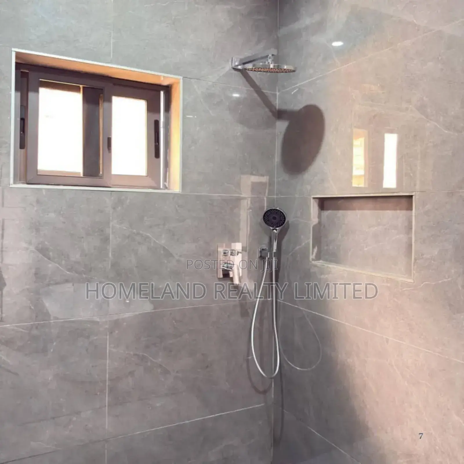 6bdrm Duplex in Ability, Adjiriganor for sale
