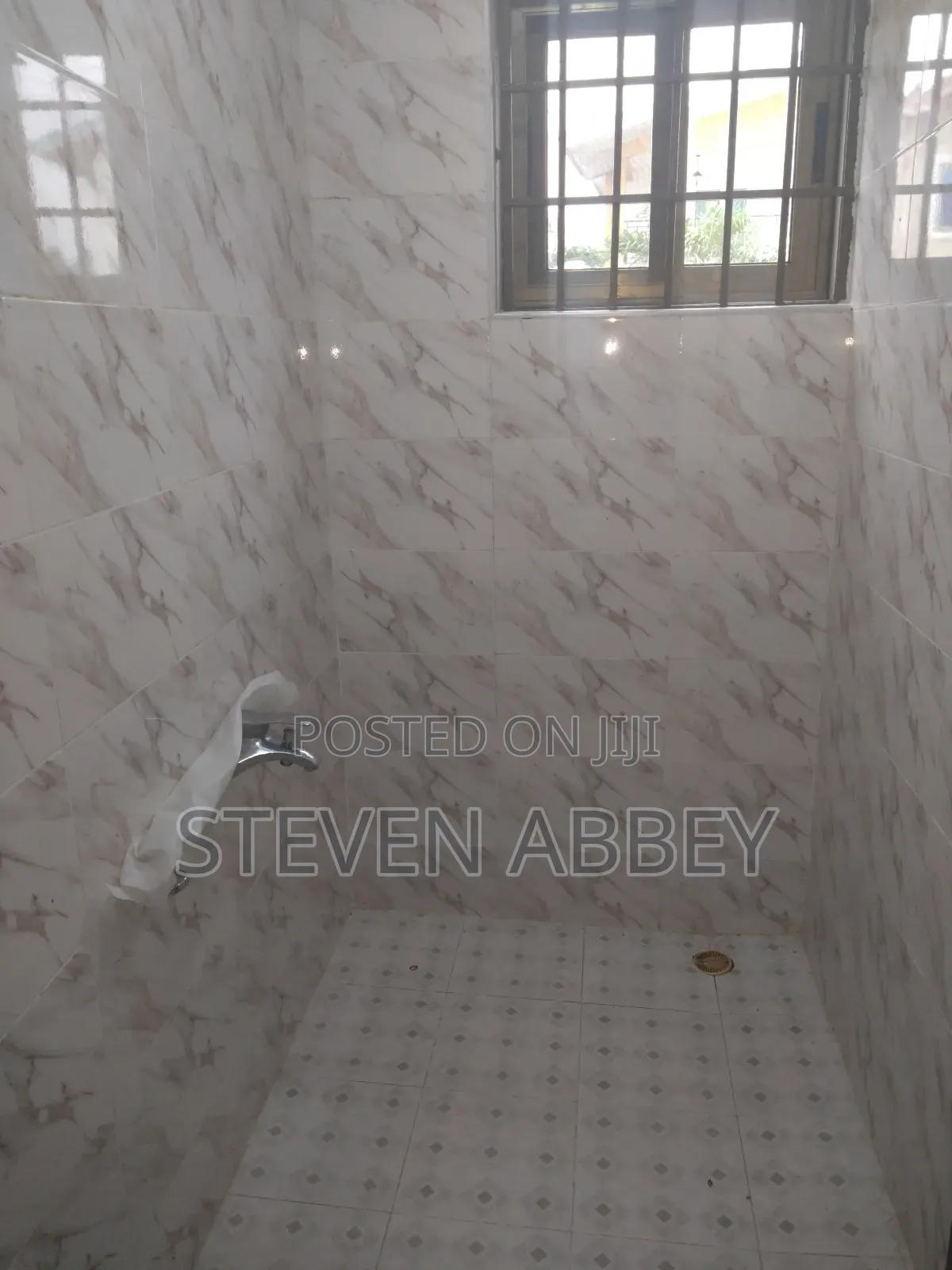 3bdrm Apartment in Adom Agency, Teshie for rent