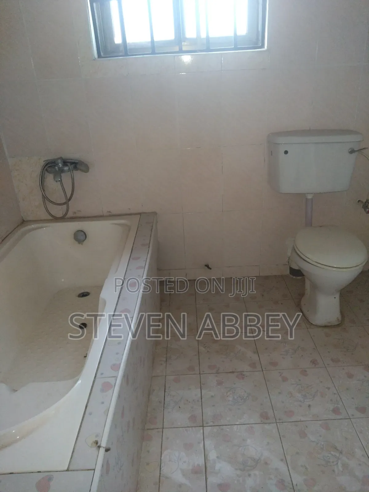 4bdrm Apartment in Adom Agency, Teshie for rent