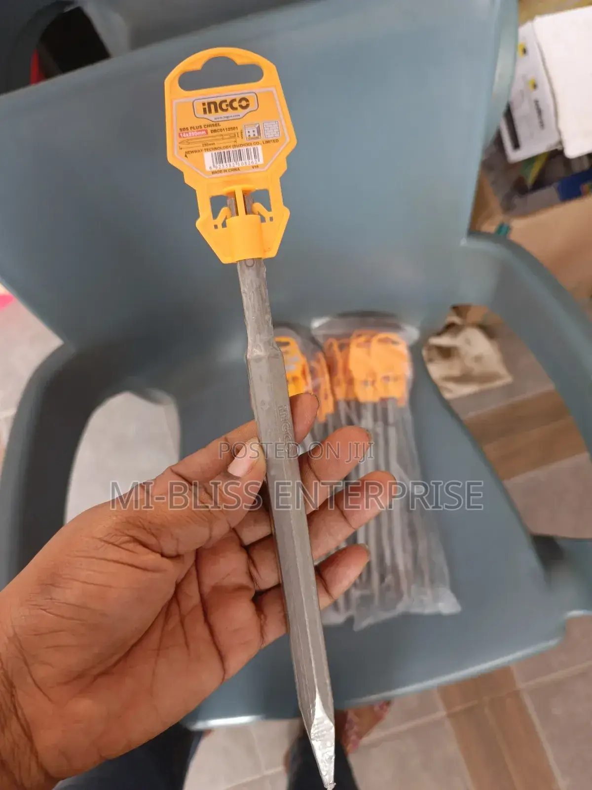SDS Plus Chisel 14x250 (Pointed and Flat)