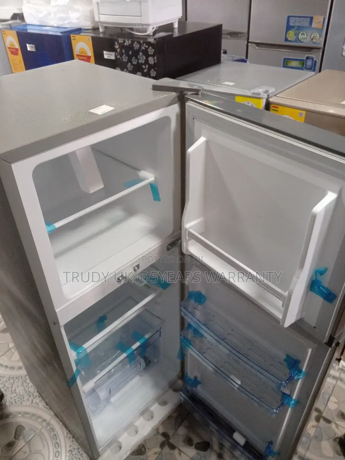 Quick and Deep Freezing Pearl 108l Double Door Fridge