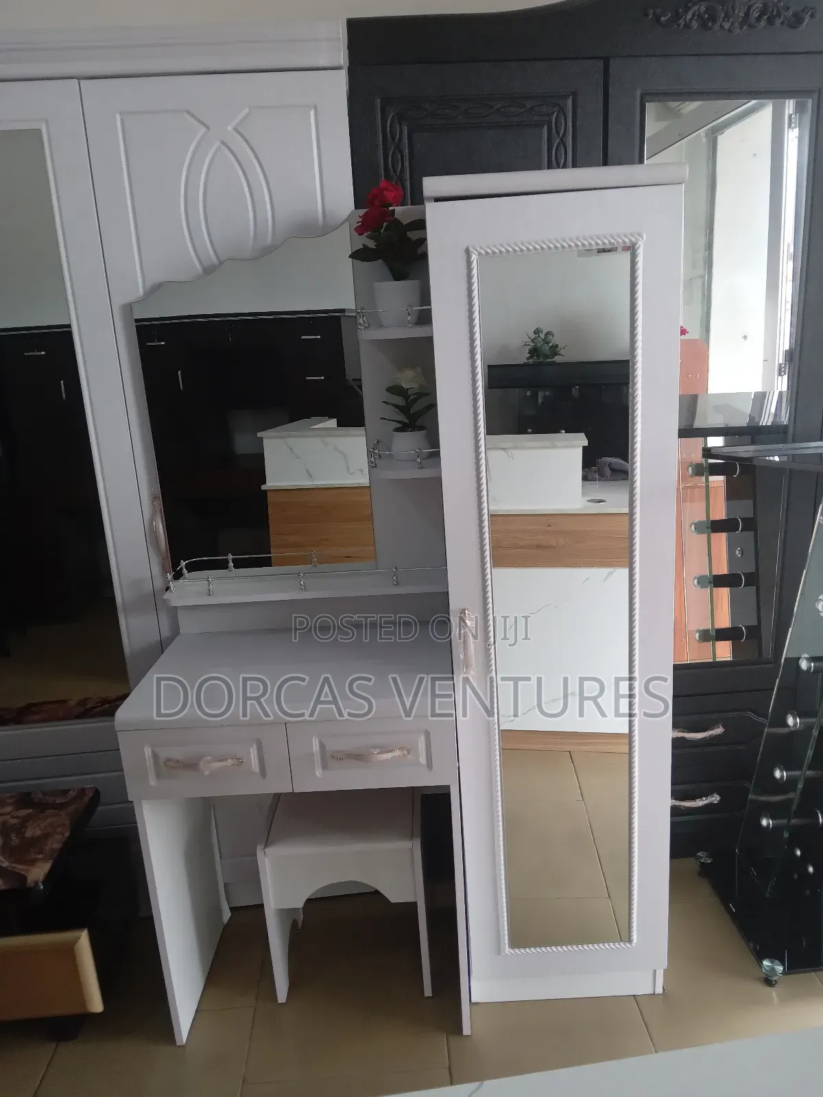 Prive Dressing Mirror