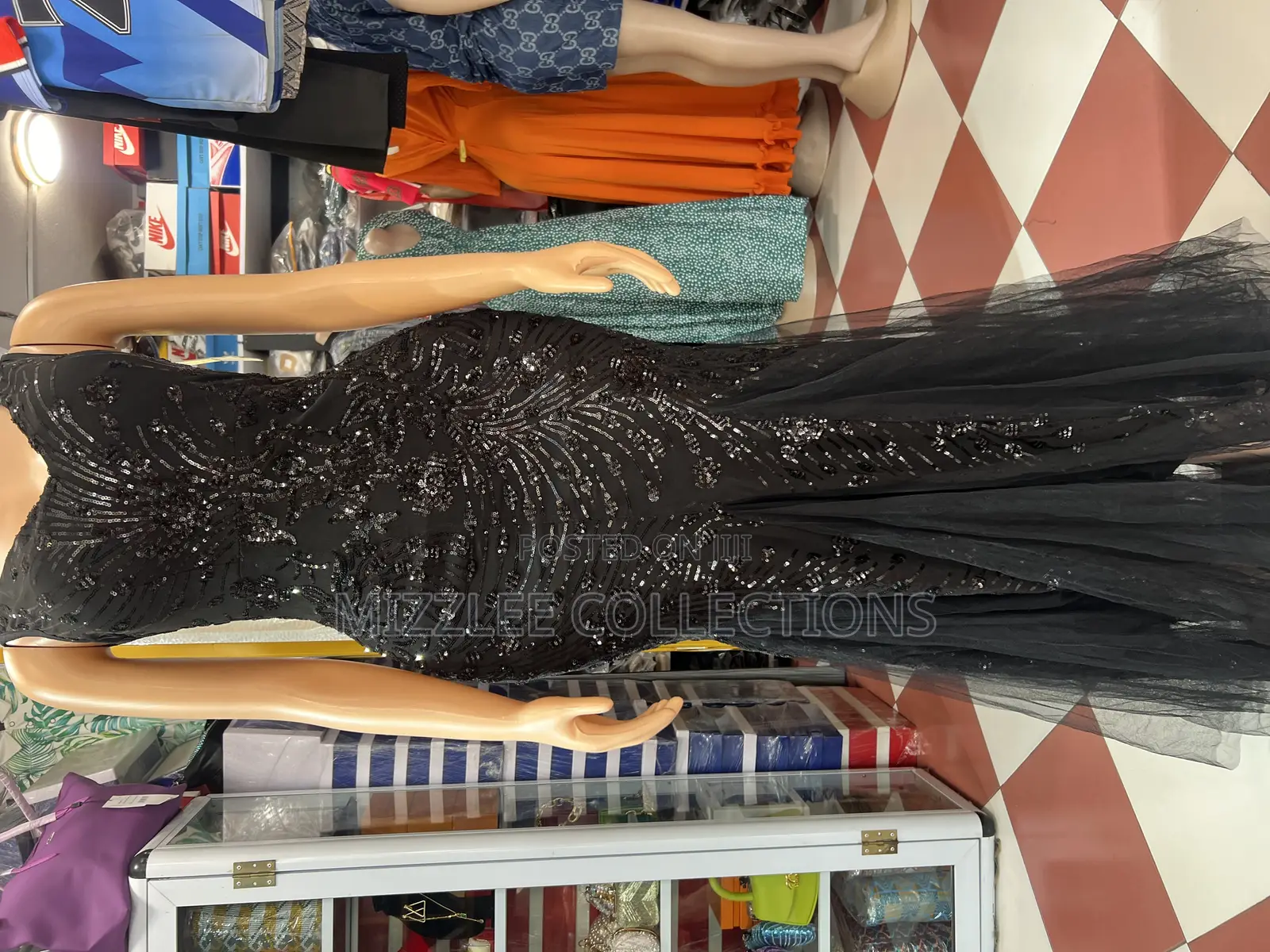 Quality and Classic Dinner Dresses for Ladies