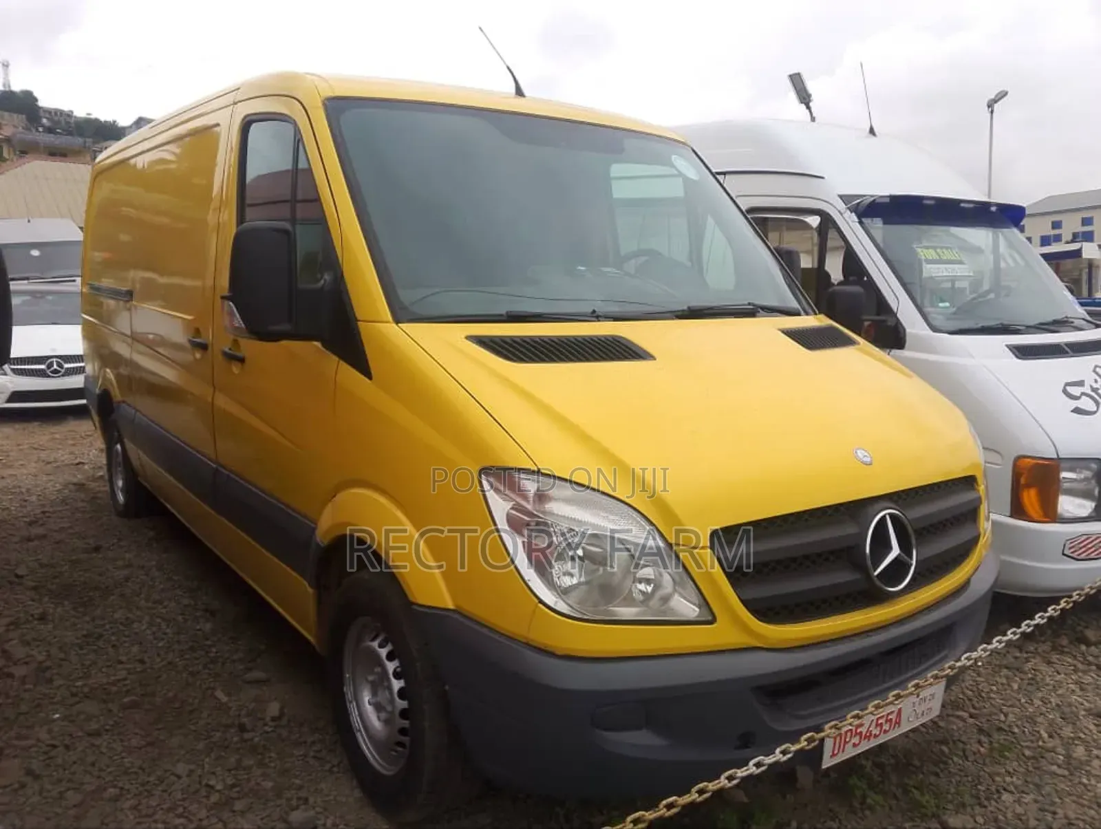 Mercedes-Benz Sprinter 2012 Yellow