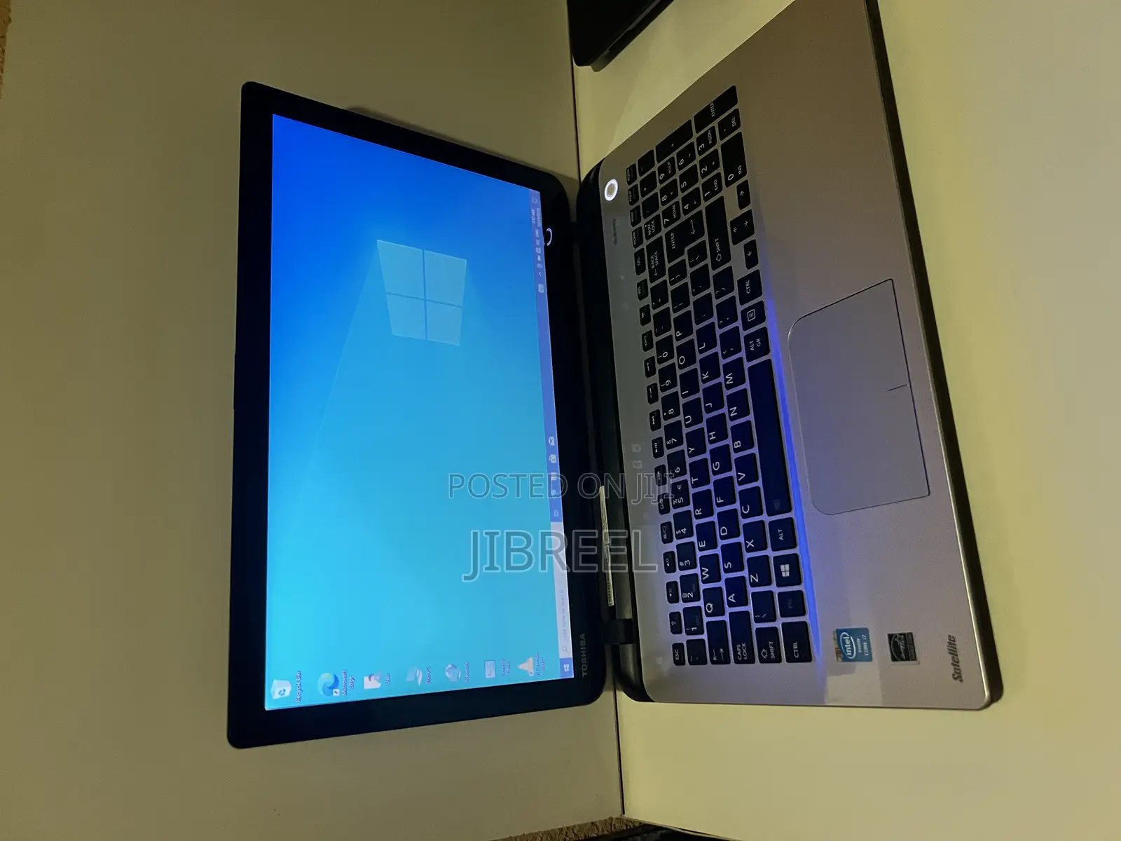Laptop Toshiba Satellite C55 8GB Intel Core I7 SSD 256GB