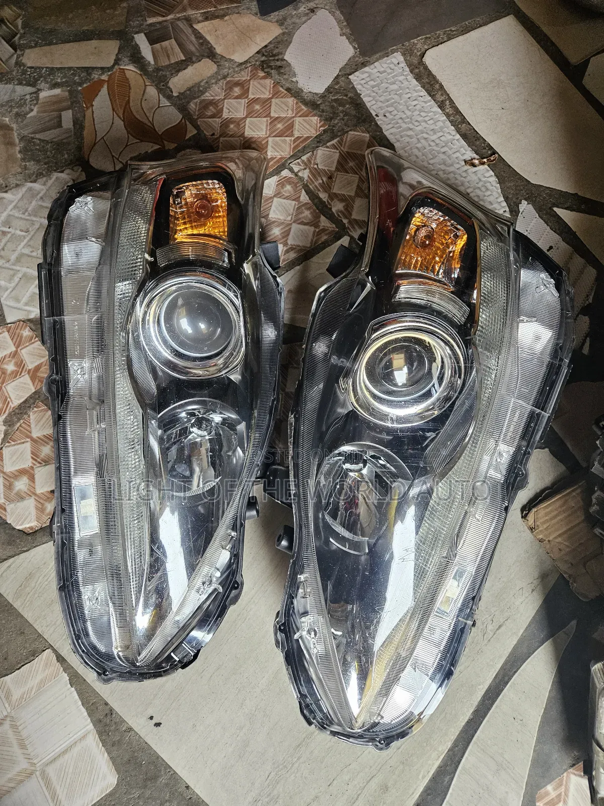 Lexus Ct Headlight Available