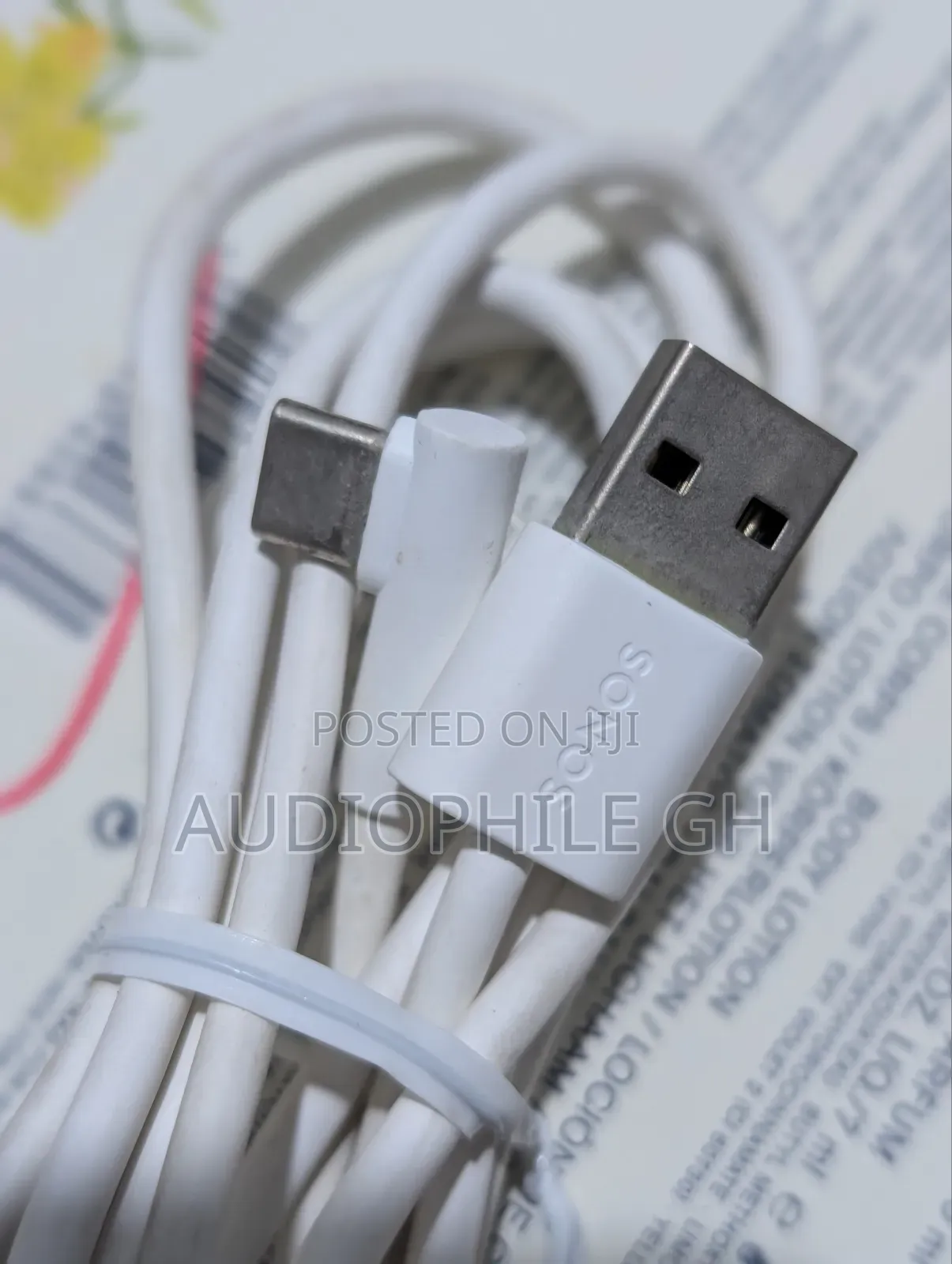 Sonos Lunar White Roam Usb a-C Charging Cable